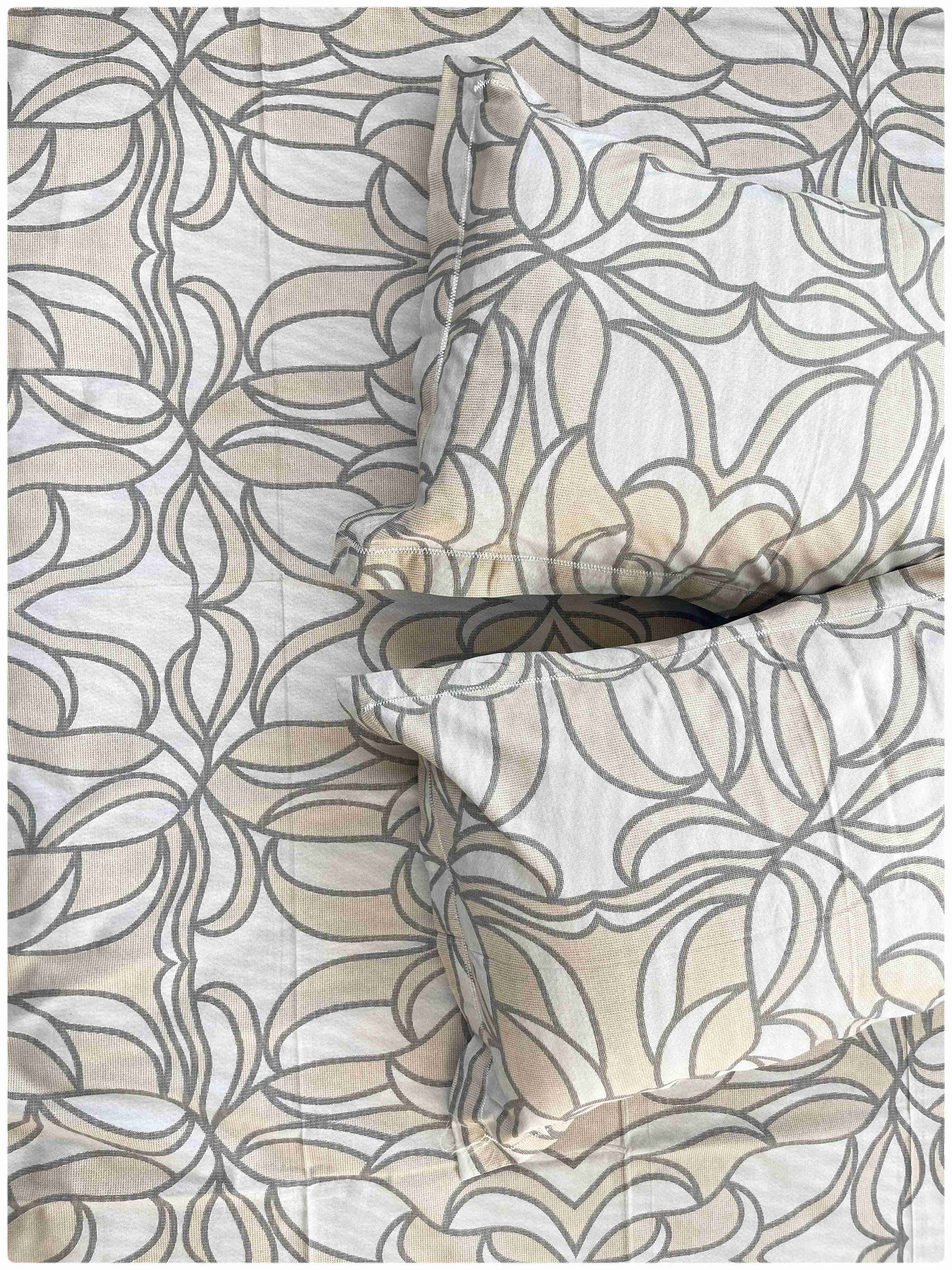 Abstract Beige Canvas – 180 TC Premium Bed Sheet