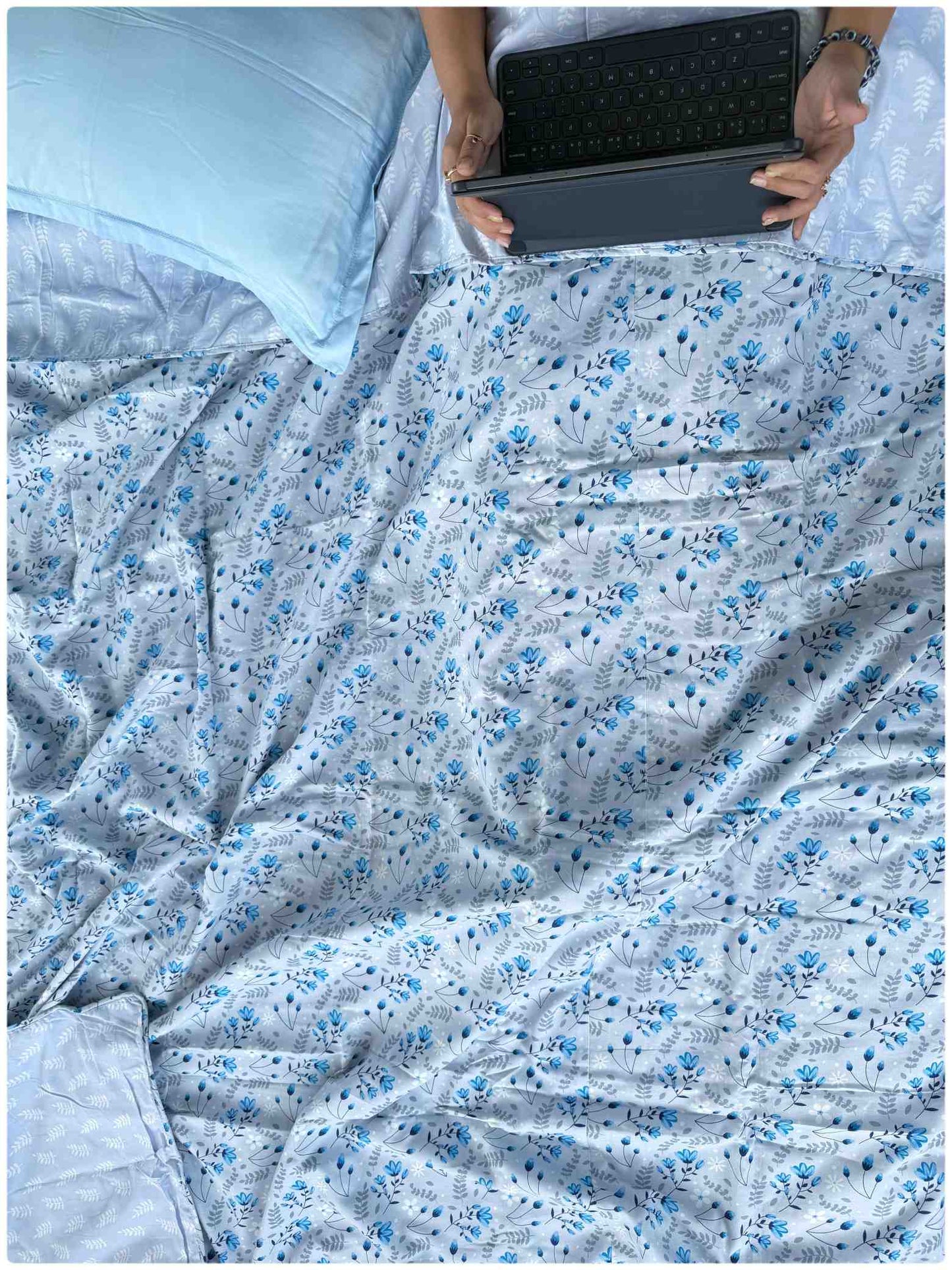 Decaso Dohars - Azure