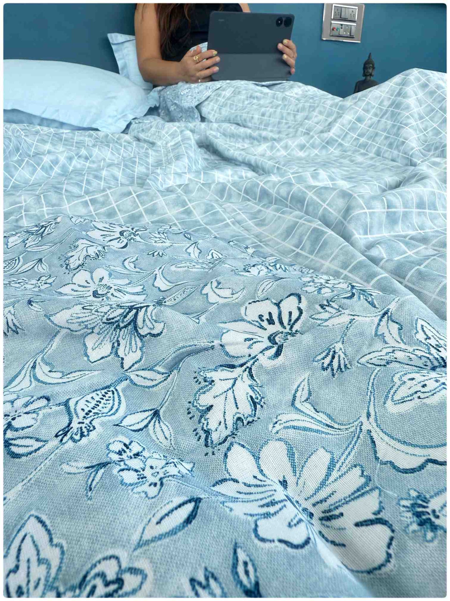 Decaso Dohars - Powder Blue