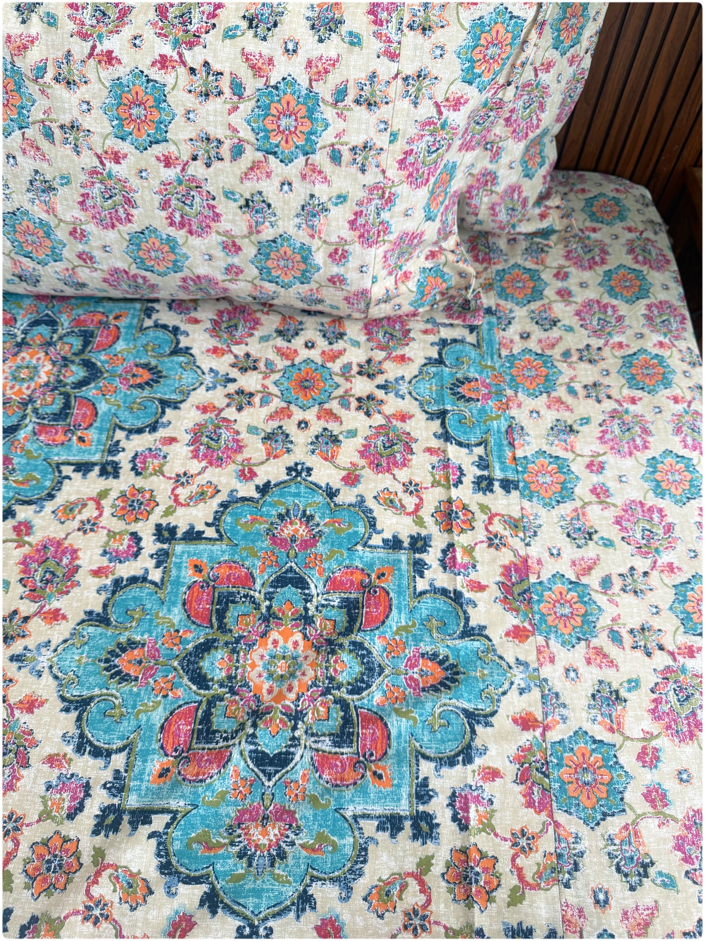 Ethnic Premium Super King Bedsheet - Multicolor