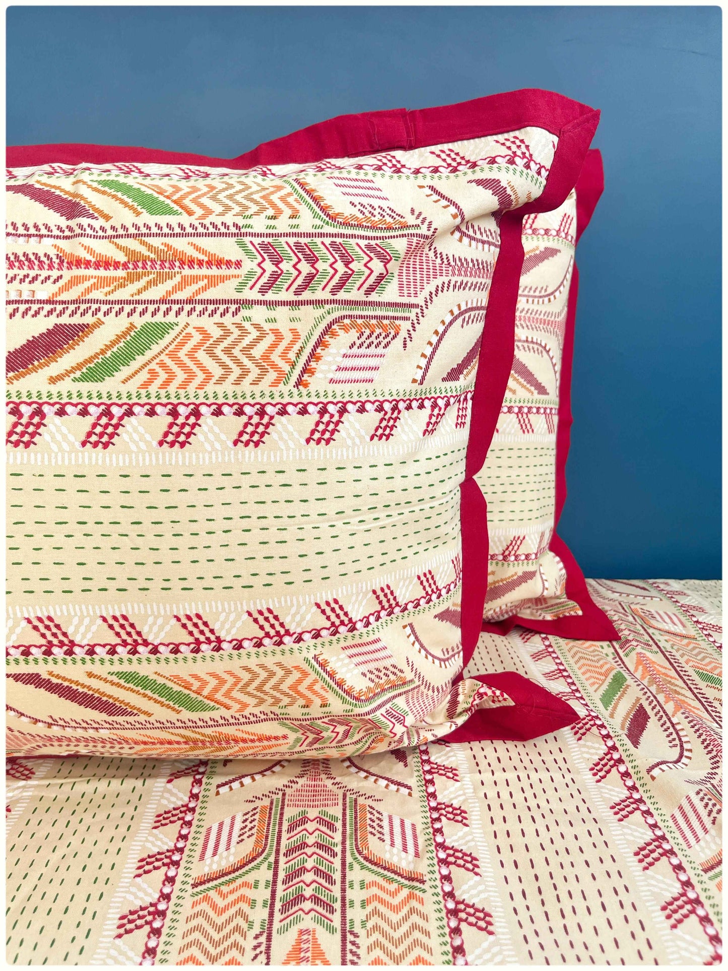 Decaso Embroidery Print - Red