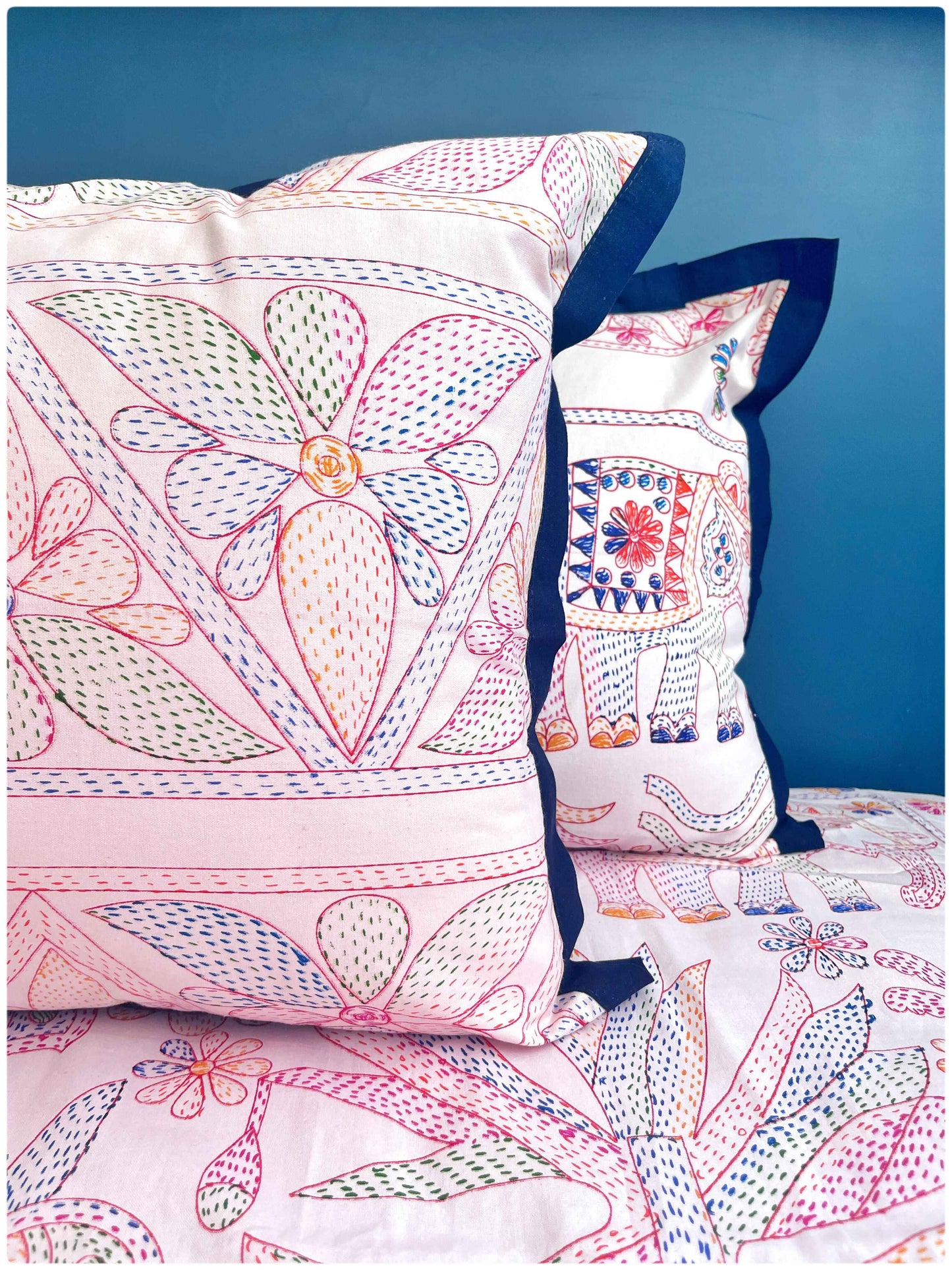 Decaso Embroidery Print - Navy 2