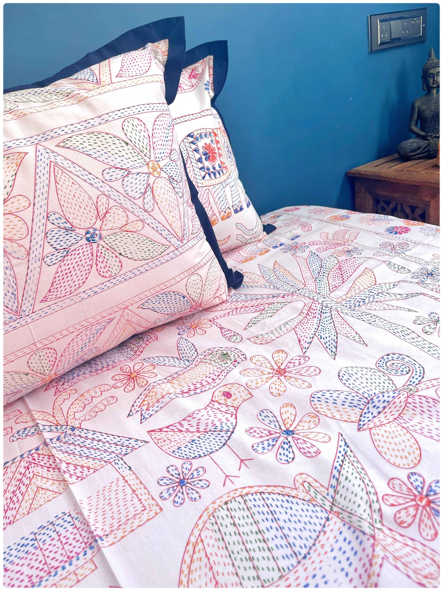 Decaso Embroidery Print - Navy 2