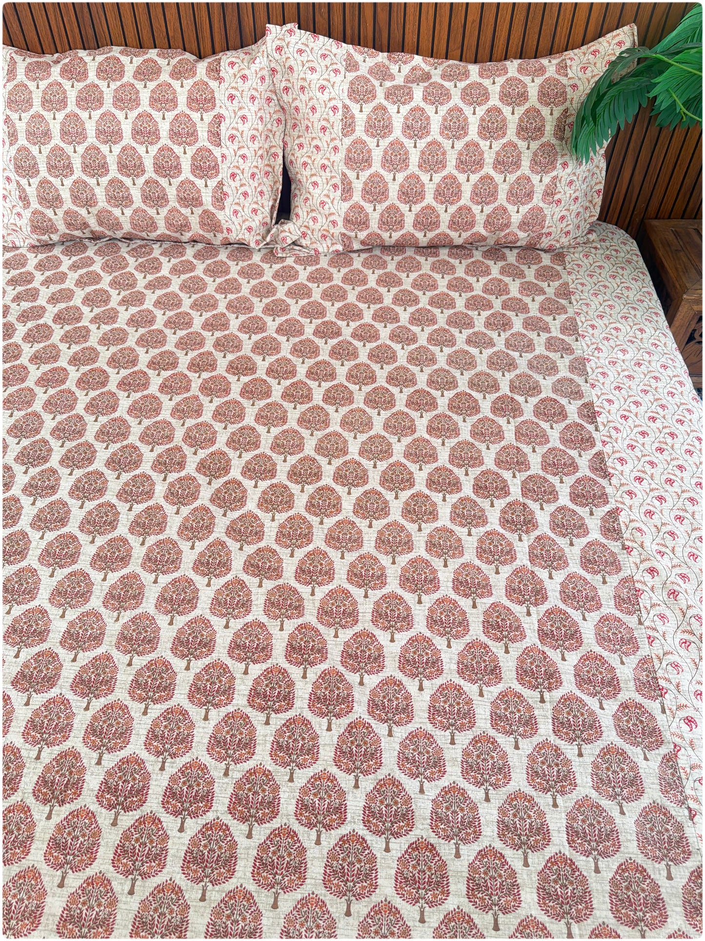 Ethnic Premium Queen Size Bedsheet - Beige & Maroon