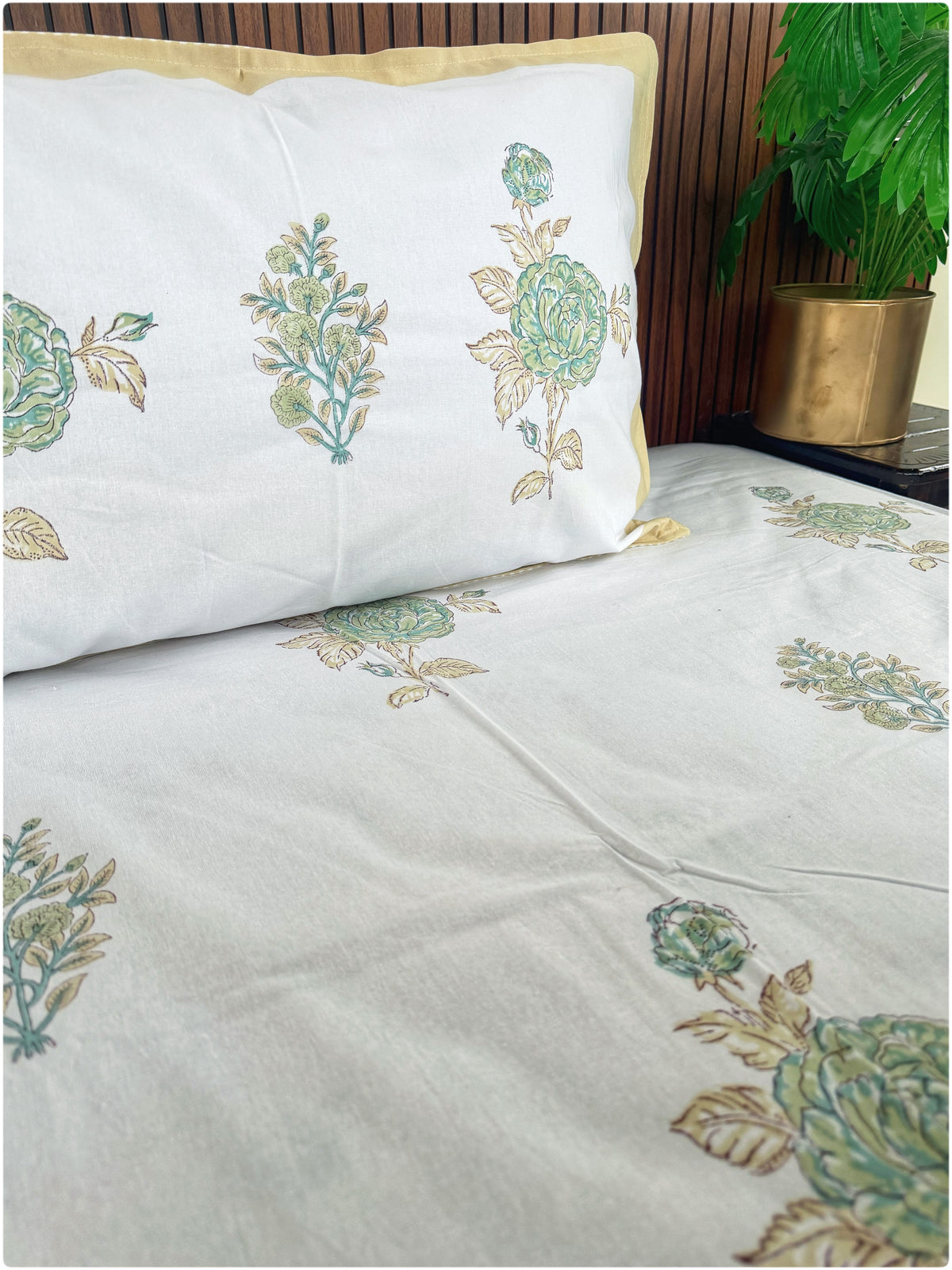 White & Cream OG Handblock Bedsheet