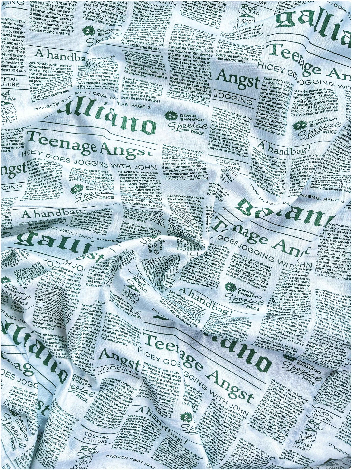 Decaso Newspaper Print - Green