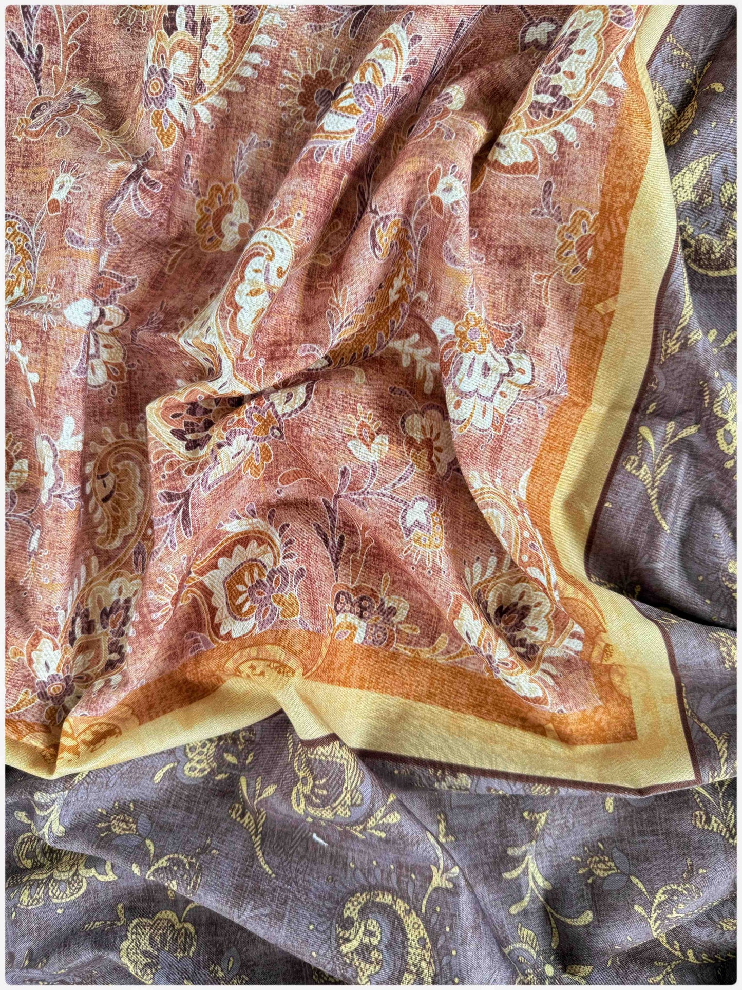 Decaso Paisley - Peach & Purple