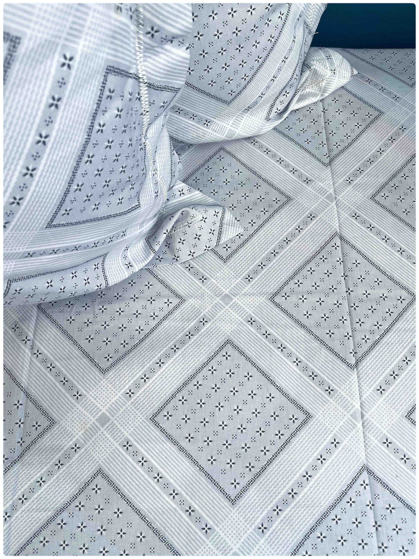 Decaso Diamond - Grey