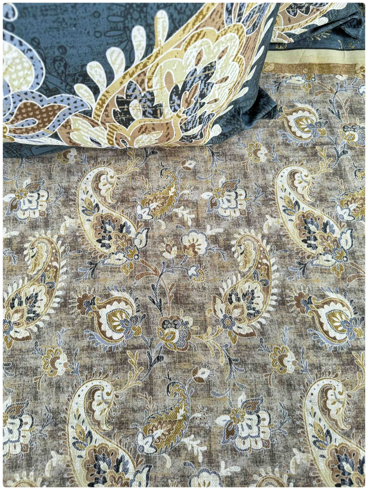 Decaso Paisley - Earthy Brown & Teal