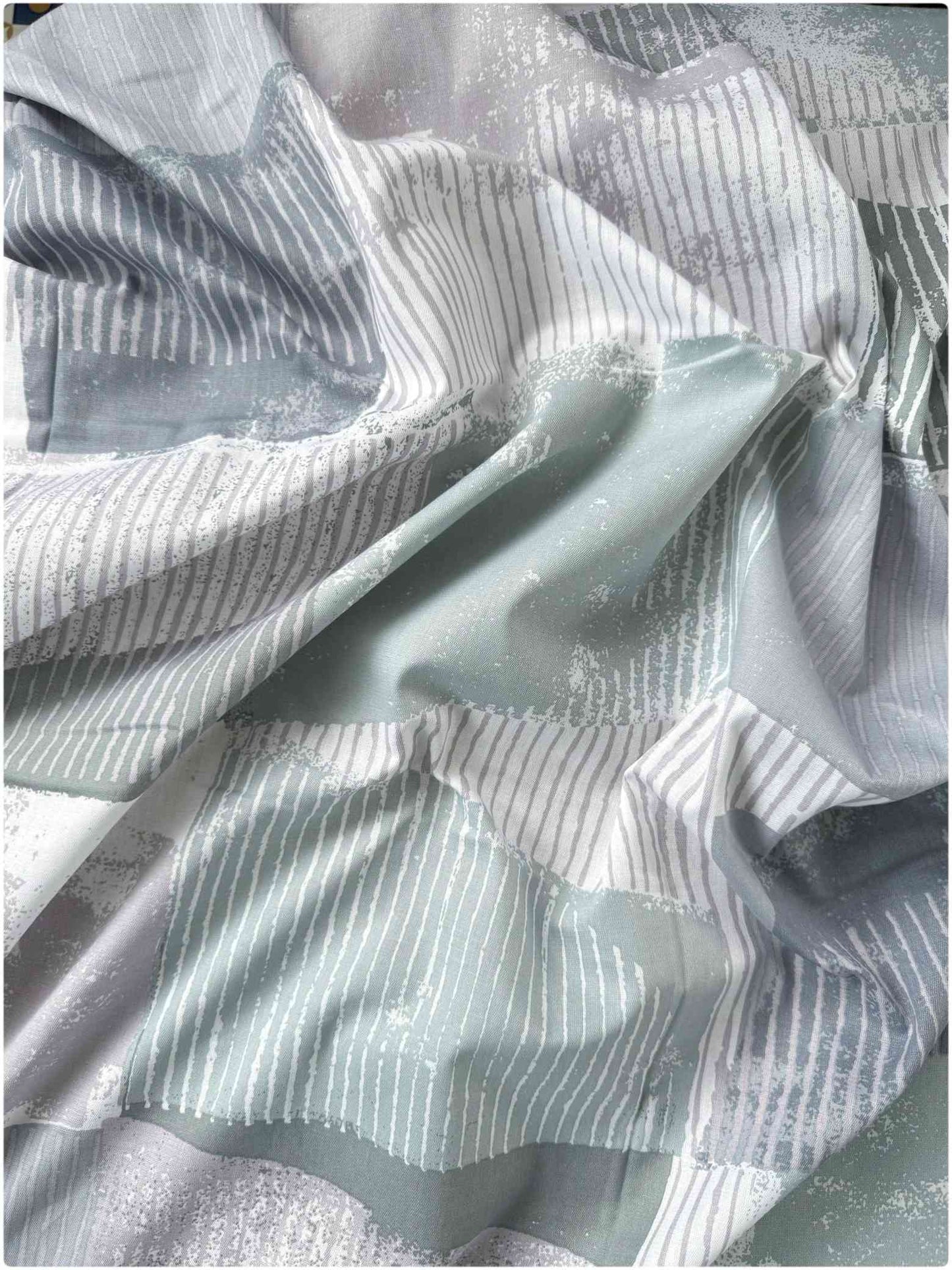Decaso Painterly - Mint