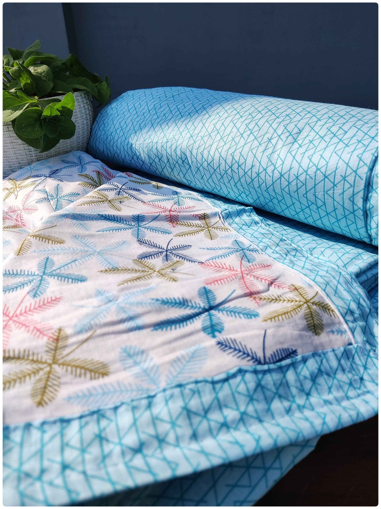Decaso Dohars - Aqua