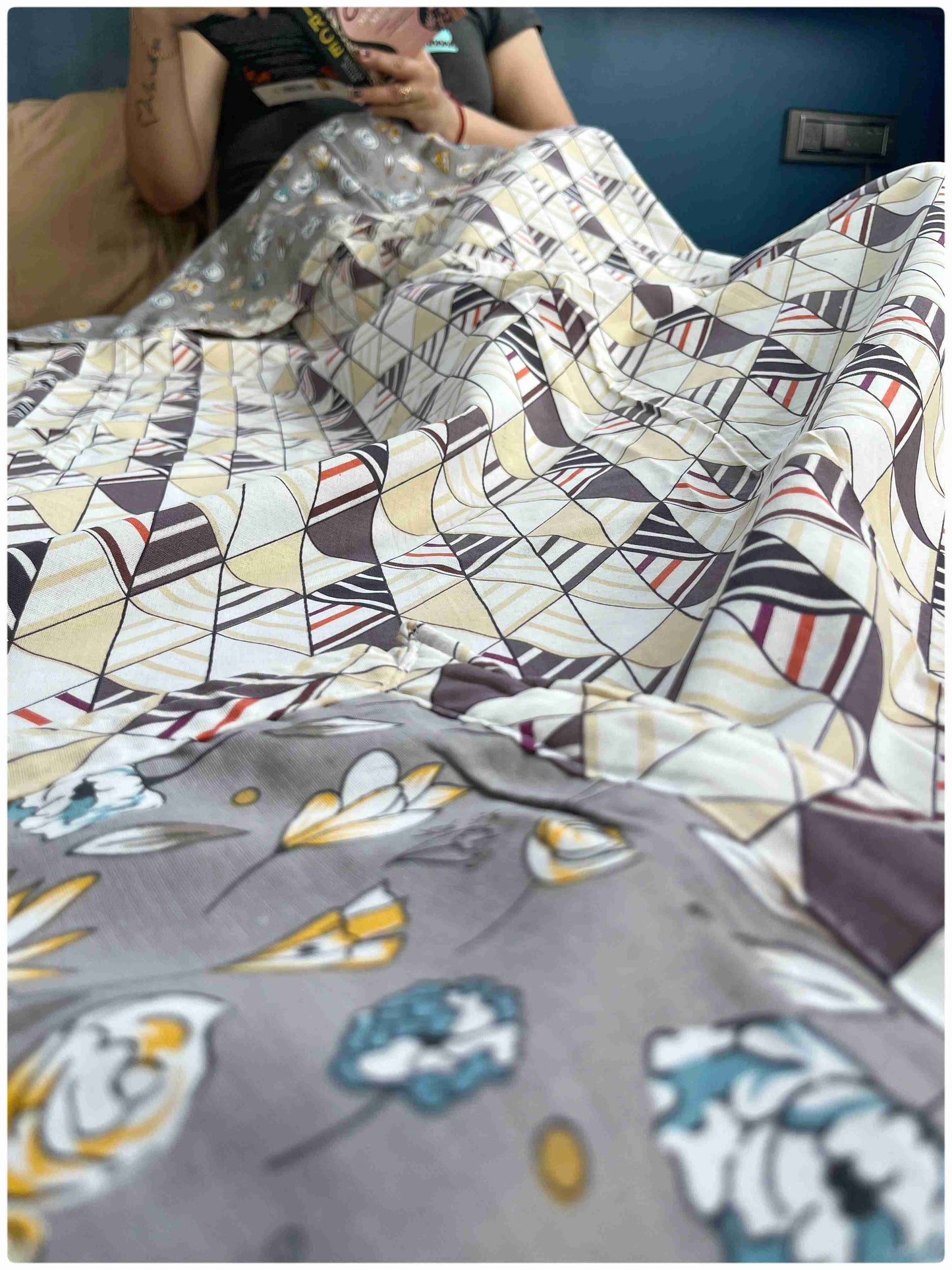 Decaso Dohars - Grey & Beige