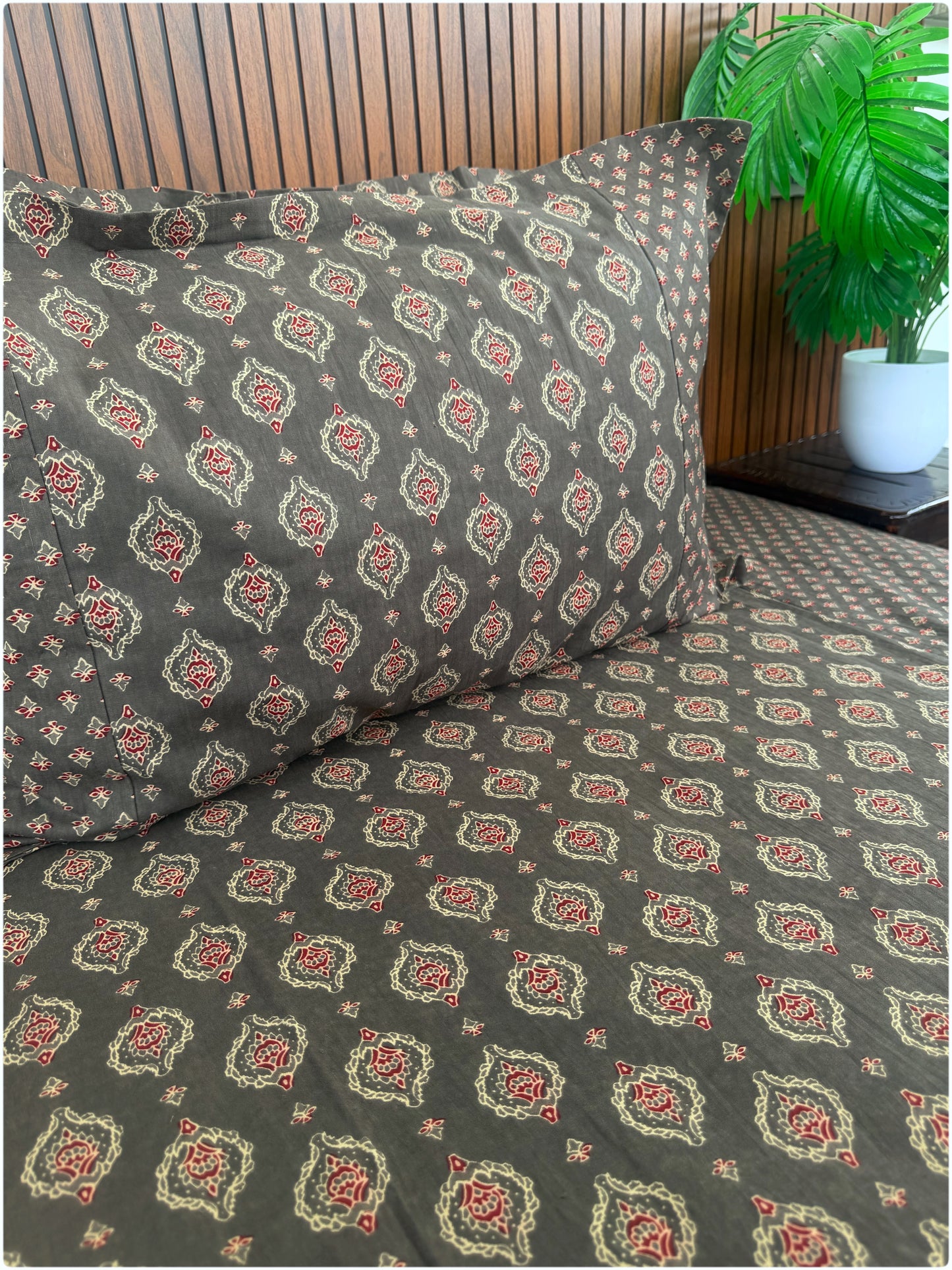 Ethnic Premium Queen Size Bedsheet -Grey
