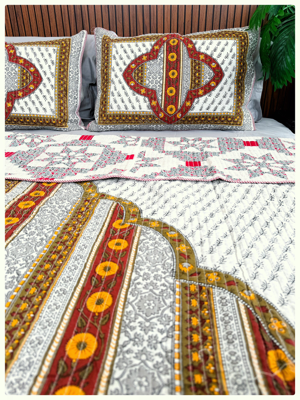 Carnival Bloom Queen Bedcover