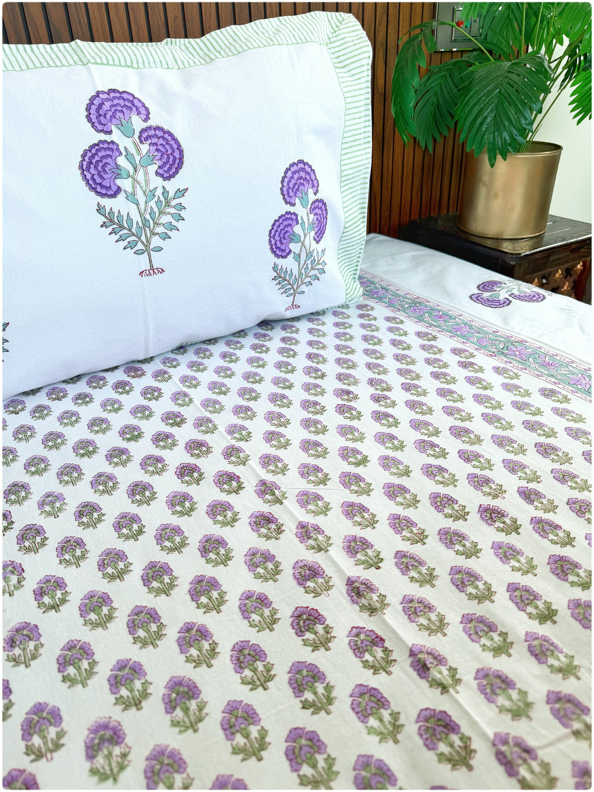White & Purple OG Handblock Super King Bedsheet
