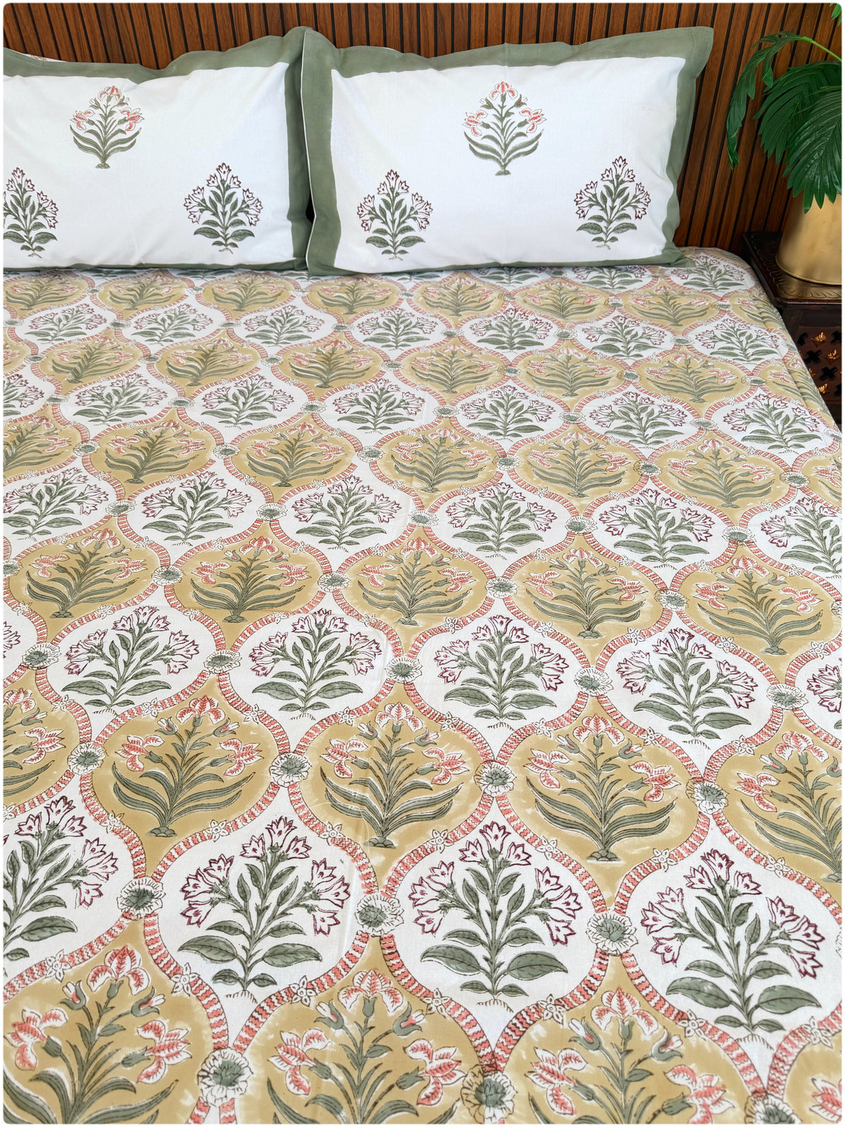 Sunlit Star Handblock Queen Bedsheet