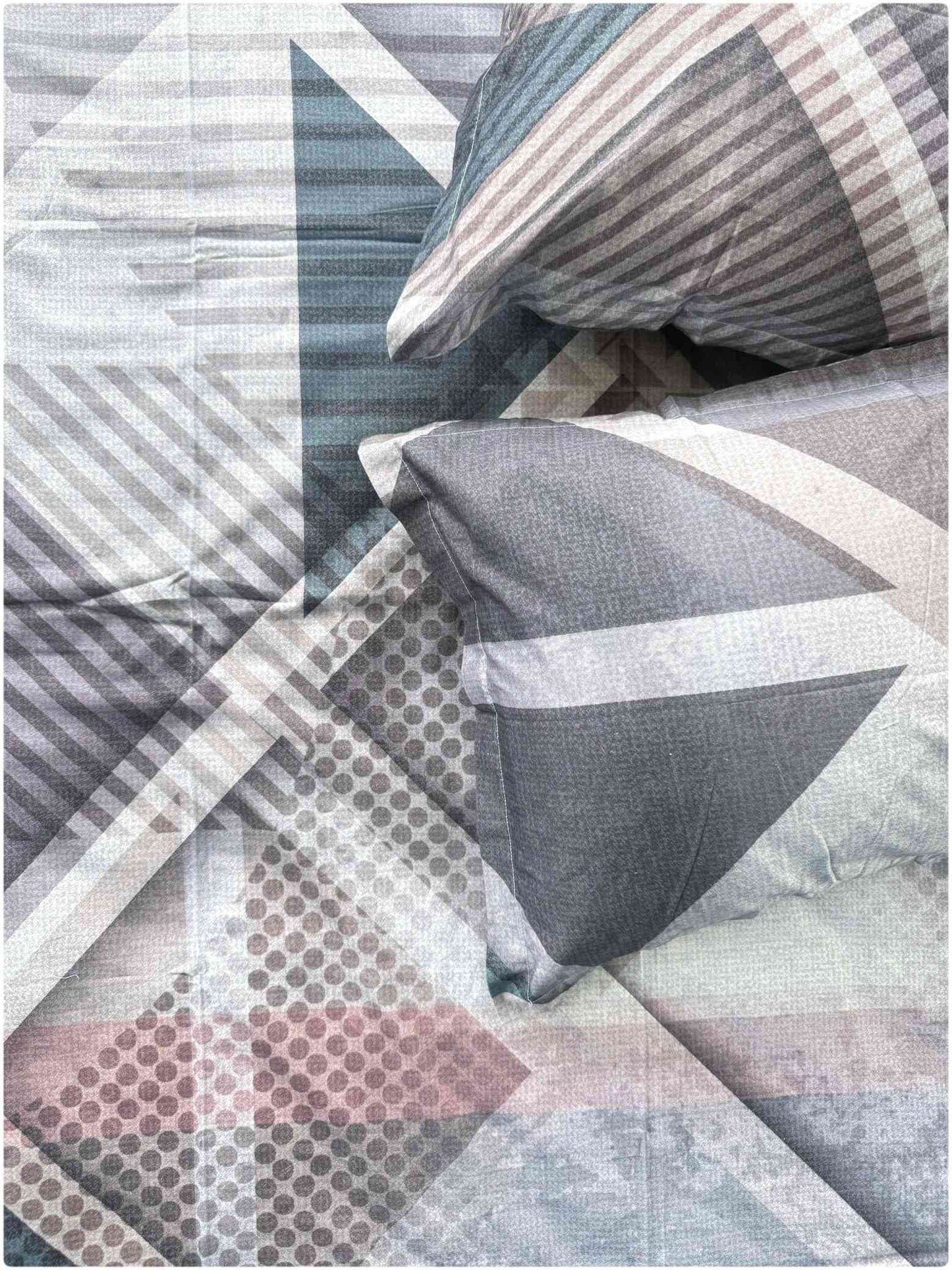 Decaso Triangle - Mauve