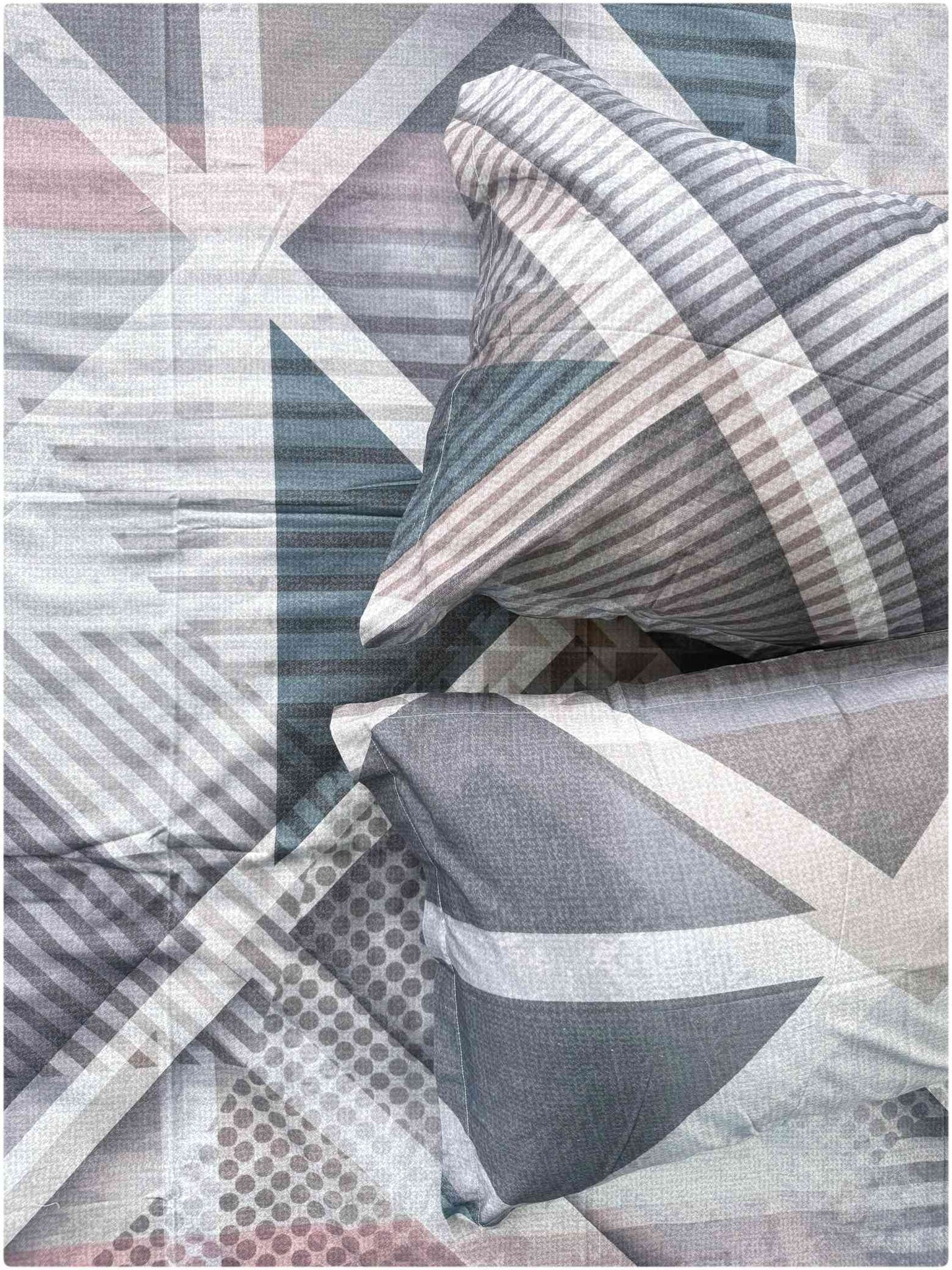 Decaso Triangle - Mauve