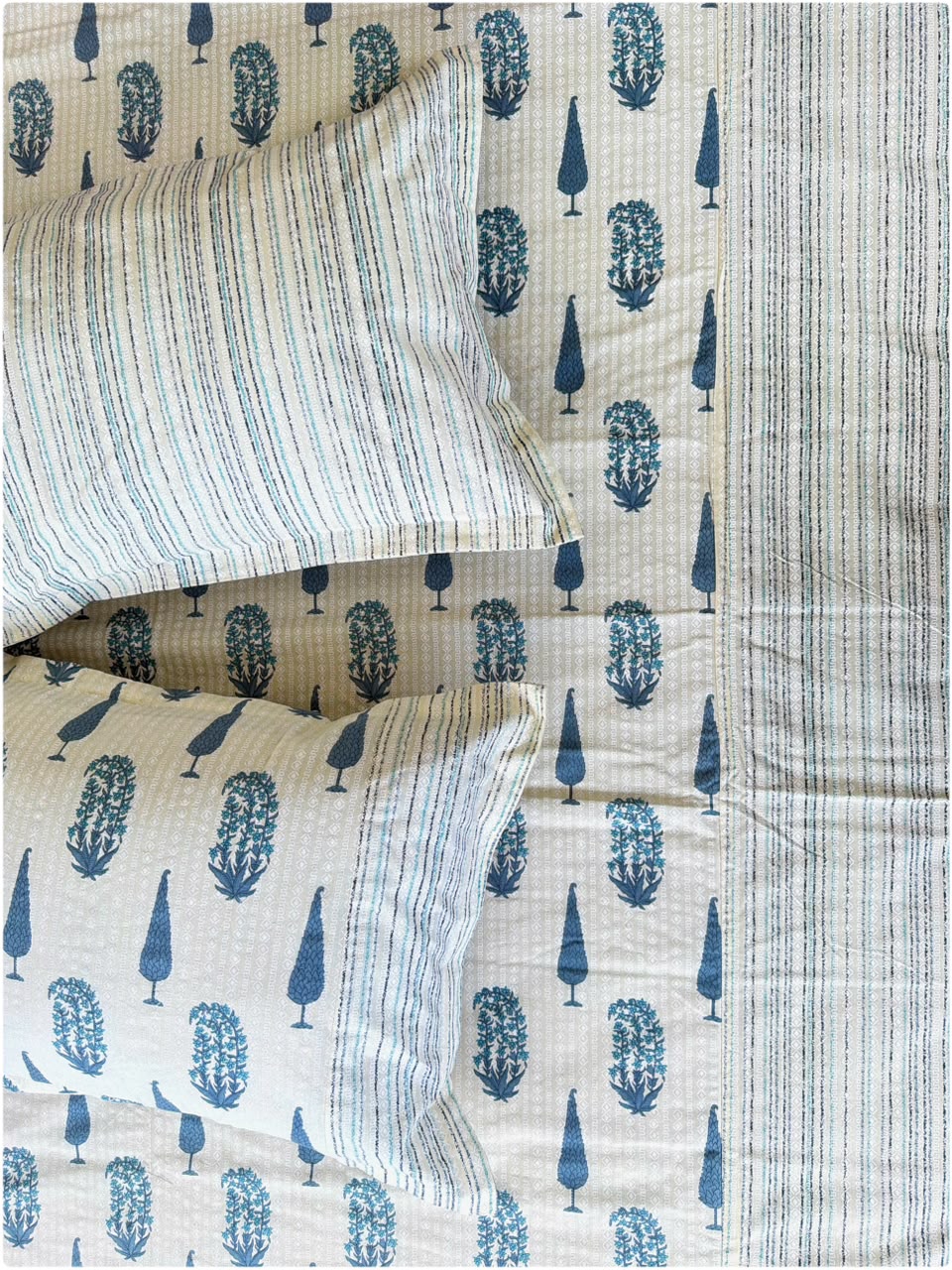 Ethnic Premium Super King Bedsheet - Cream & Blue