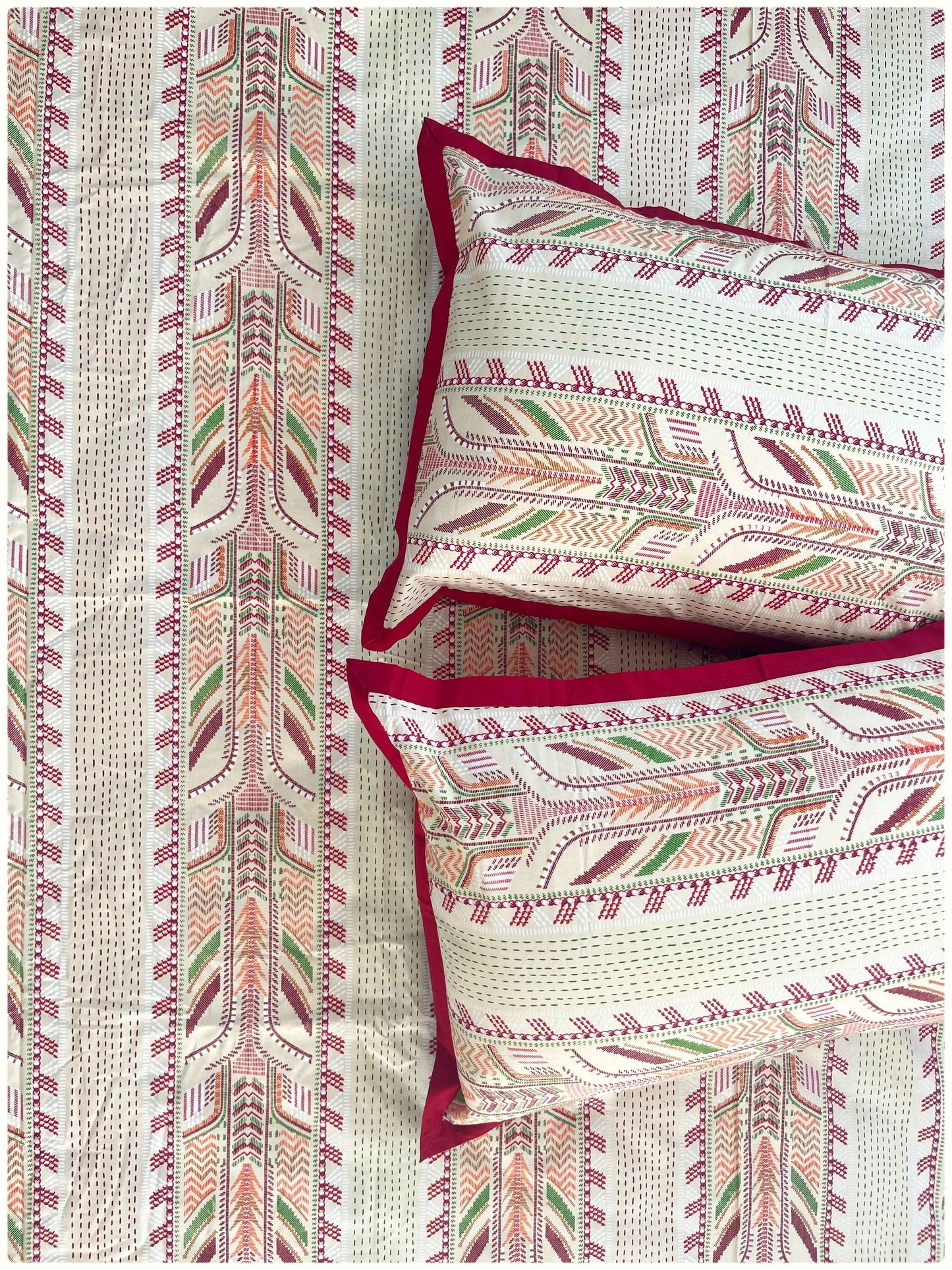 Decaso Embroidery Print - Red
