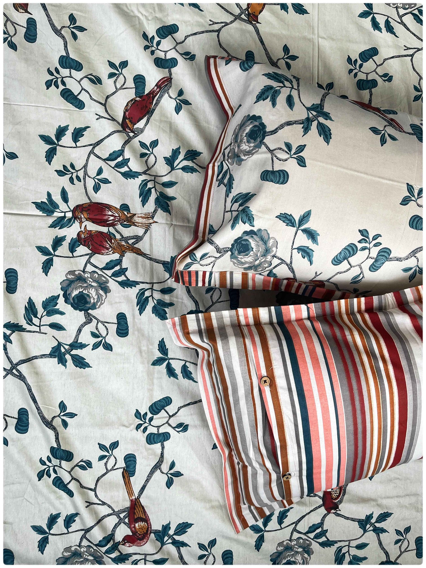 Panchhi Blue Sky – 200 TC Luxury Cotton Bed Sheet