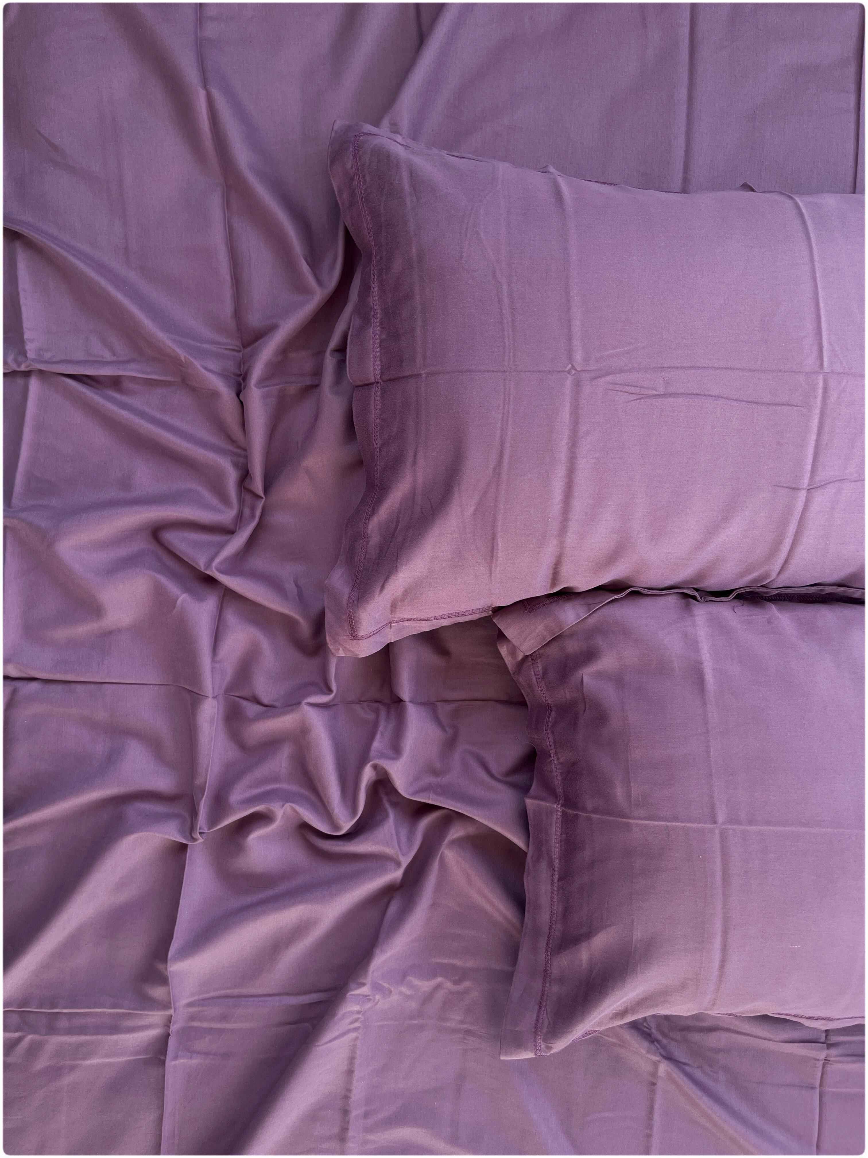 Decaso Solids Bedsheets - Grape Wine