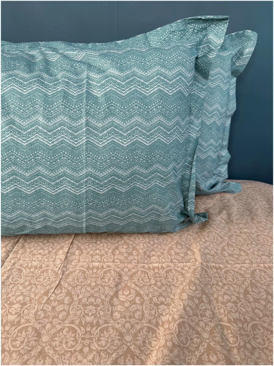 Decaso Ethnic - Beige & Turquoise