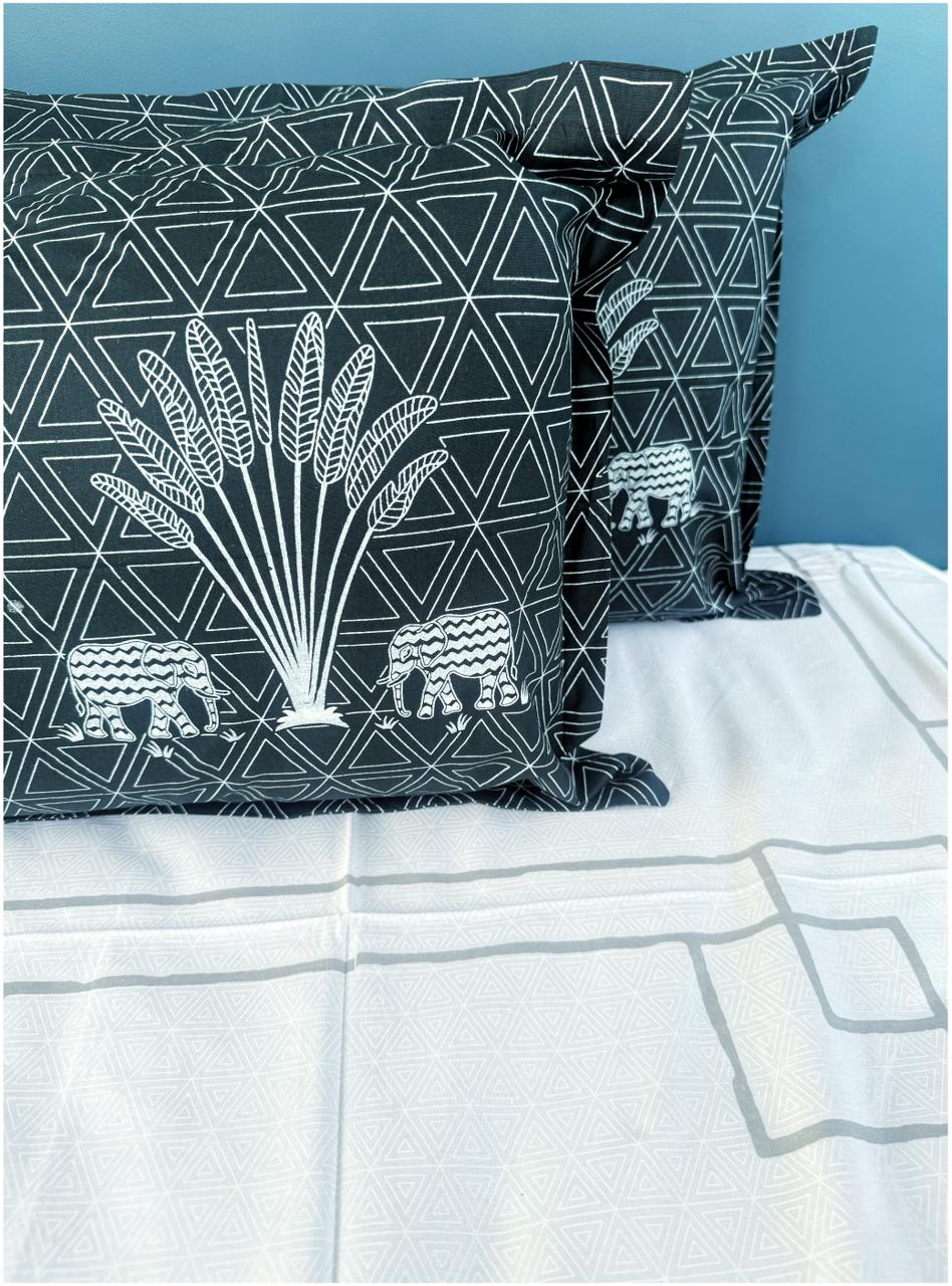 Decaso Ethnic - White & D.Grey