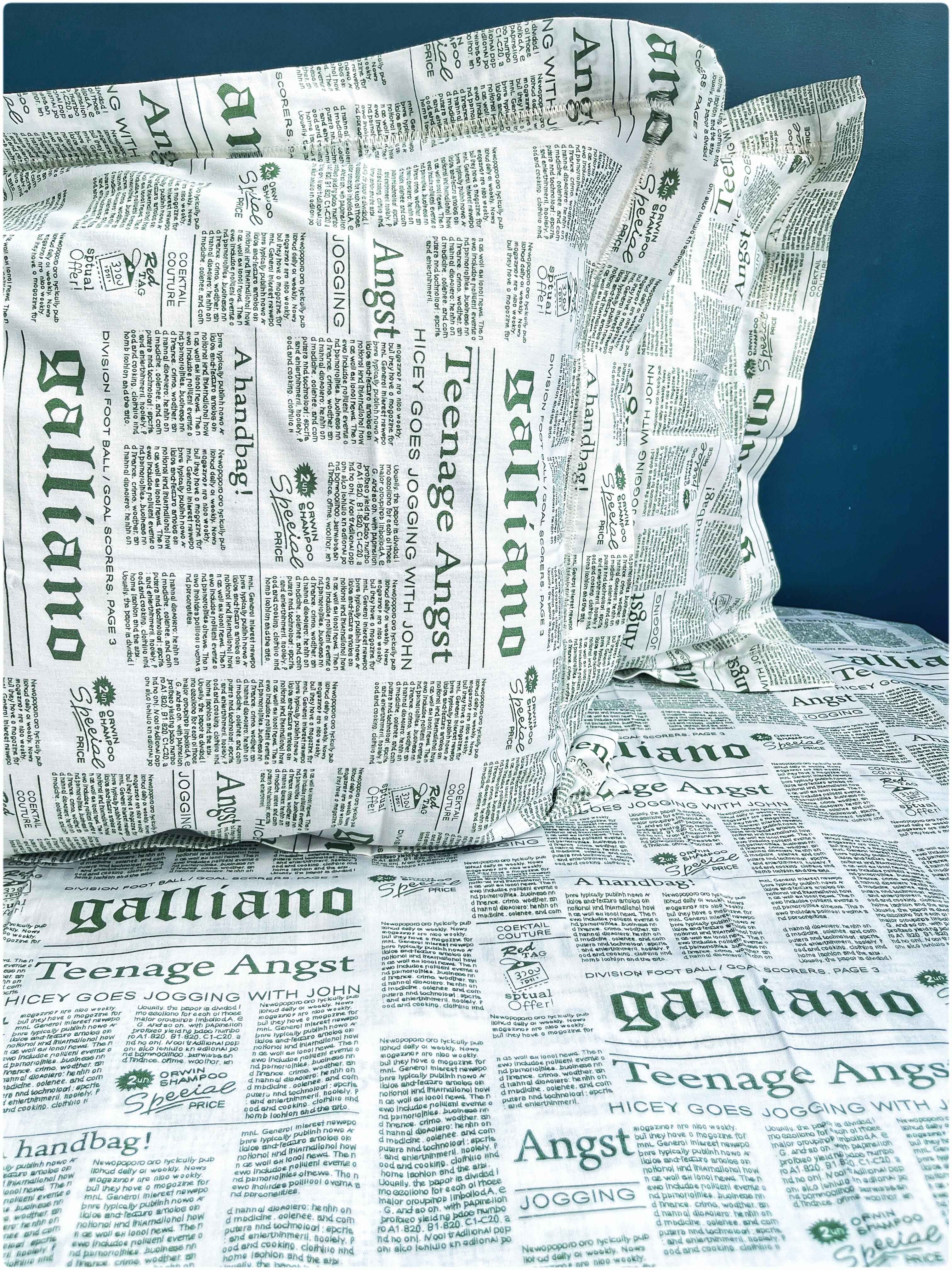 Decaso Newspaper Print - Green