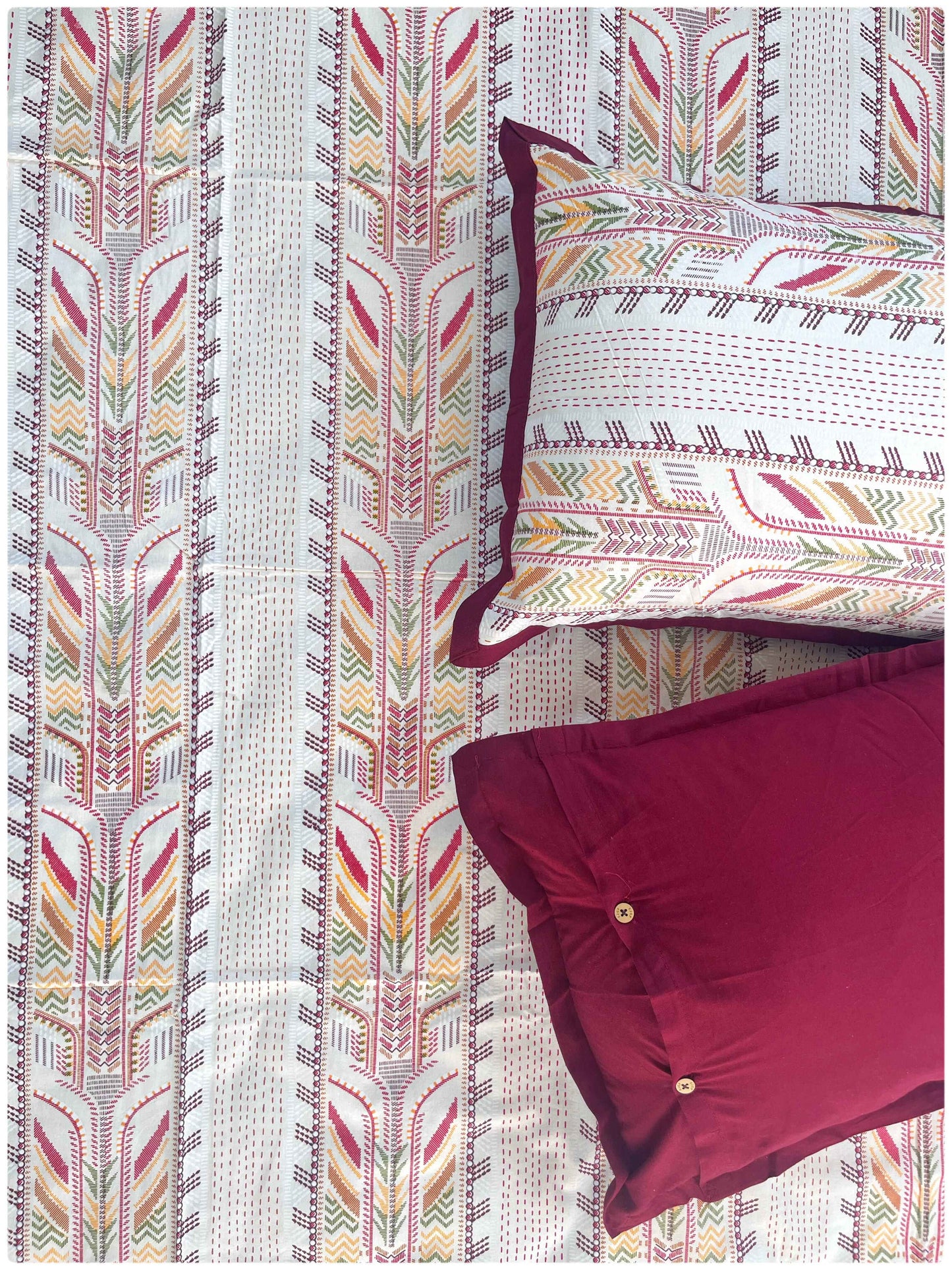 Decaso Embroidery Print - Maroon 2