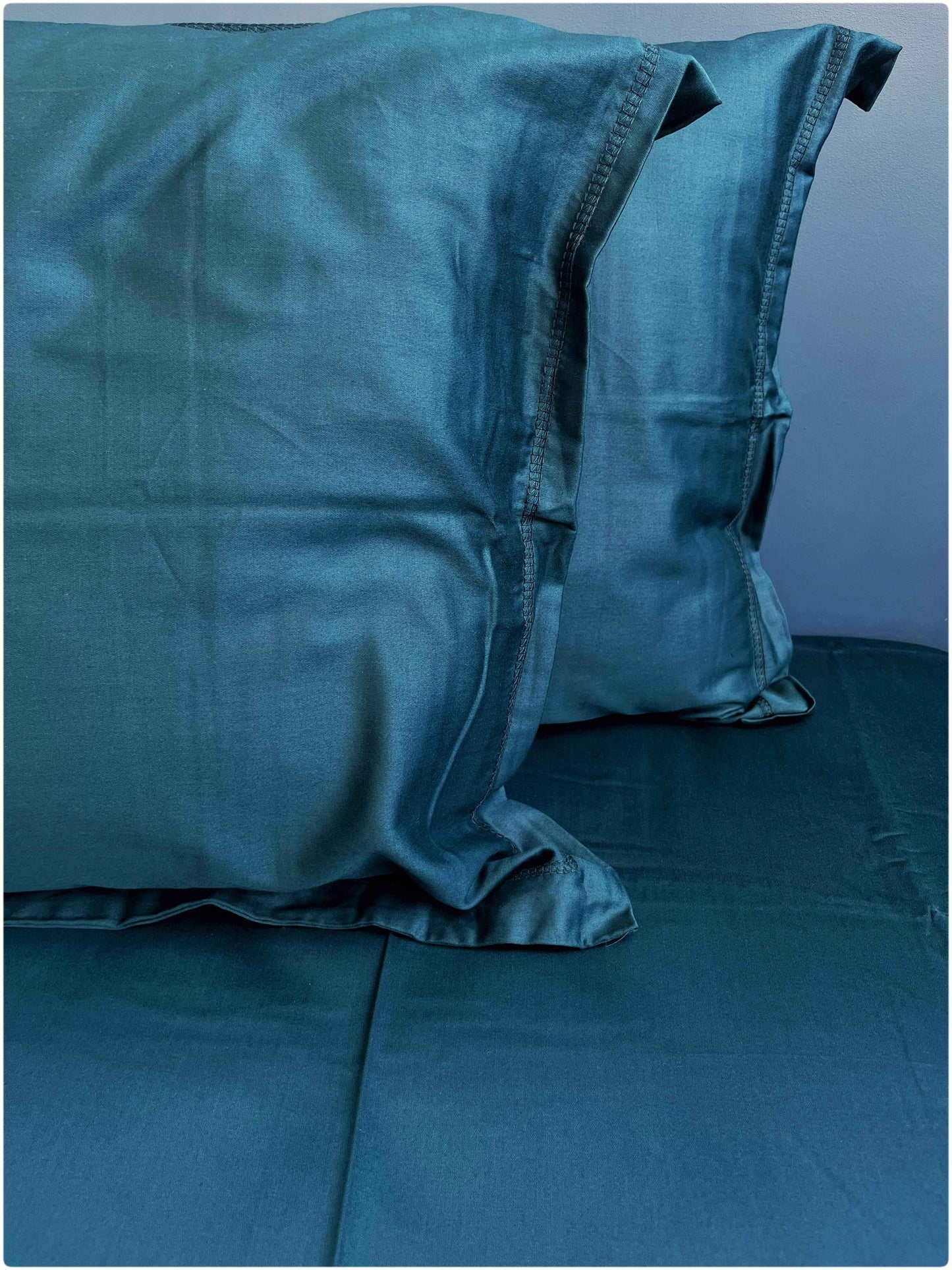 Decaso Solids Bedsheets - Peacock Blue