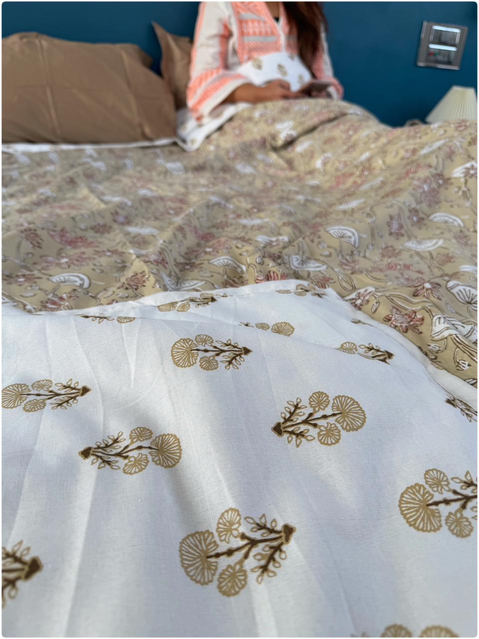 Decaso Dohars - Hazelnut & White