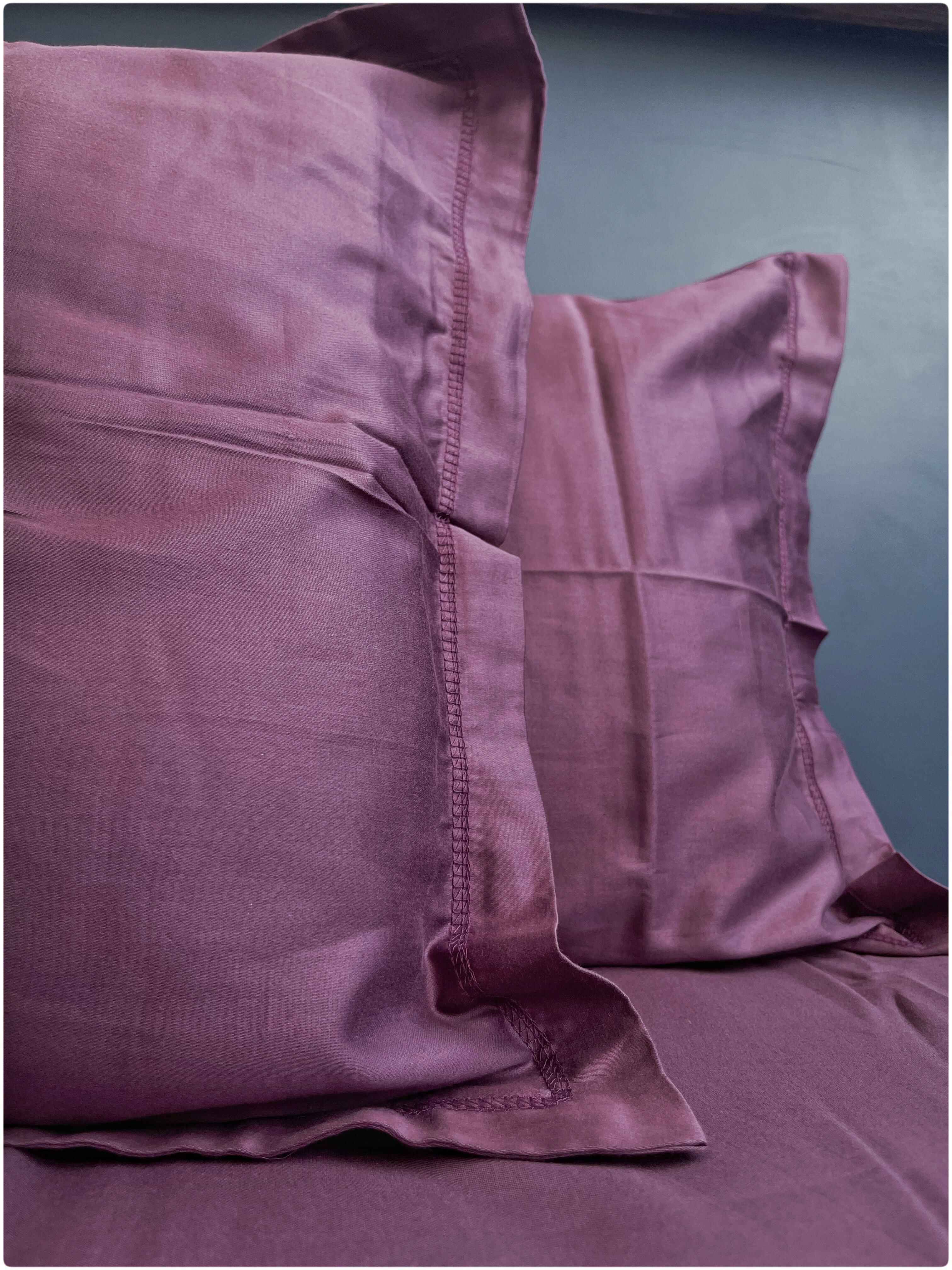 Decaso Solids Bedsheets - Grape Wine