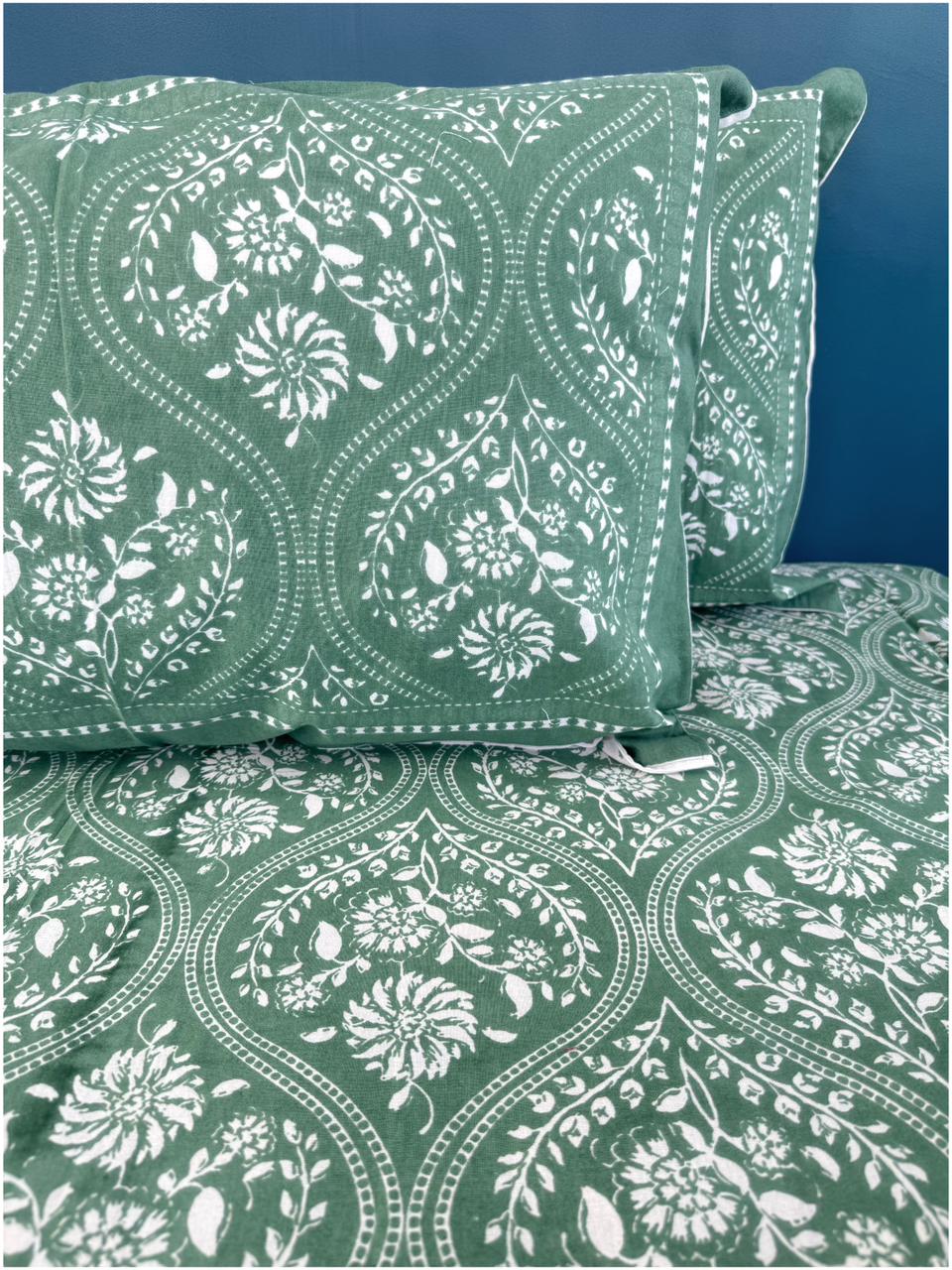 Decaso Floral - Sage