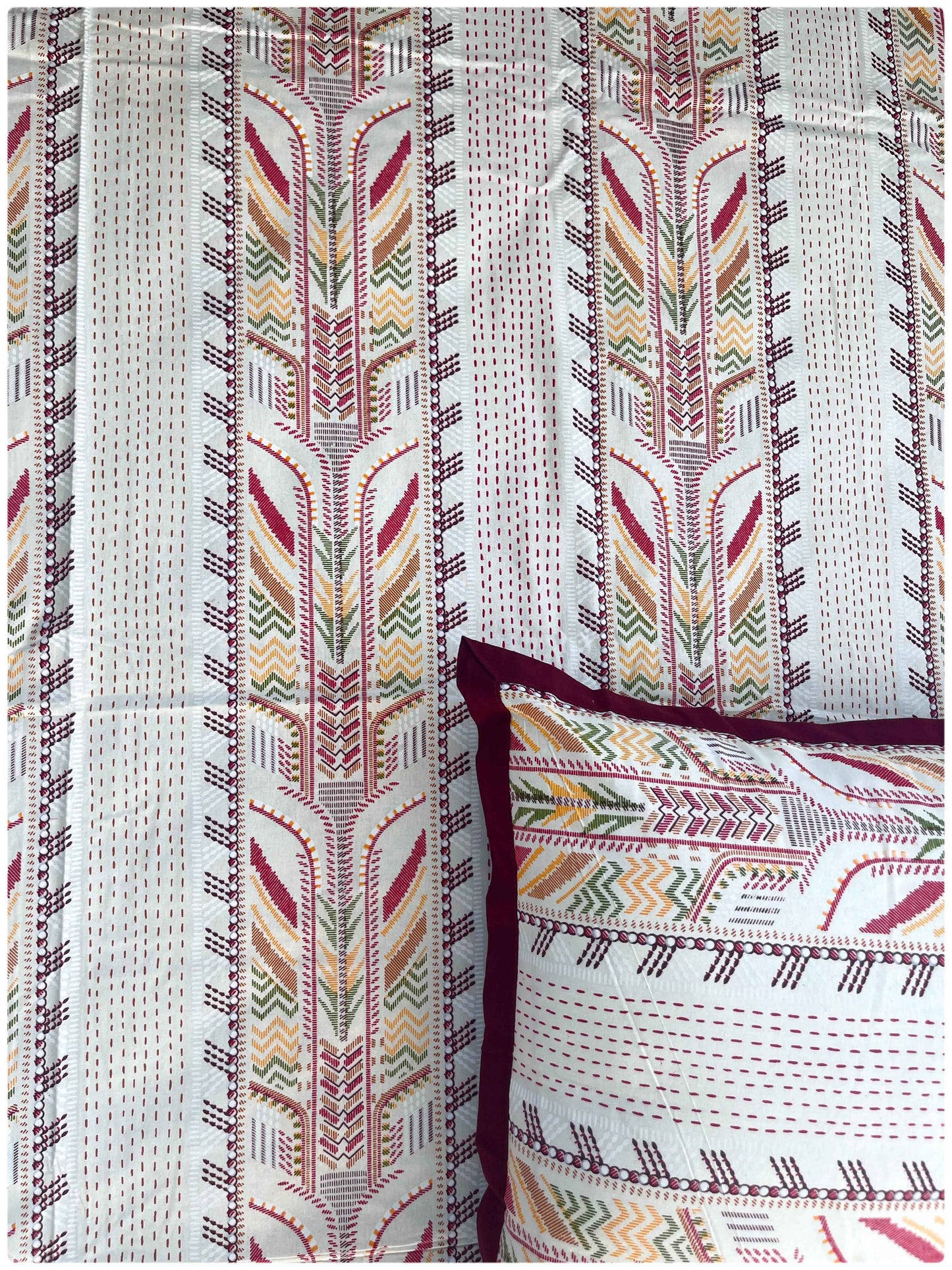 Decaso Embroidery Print - Maroon 2