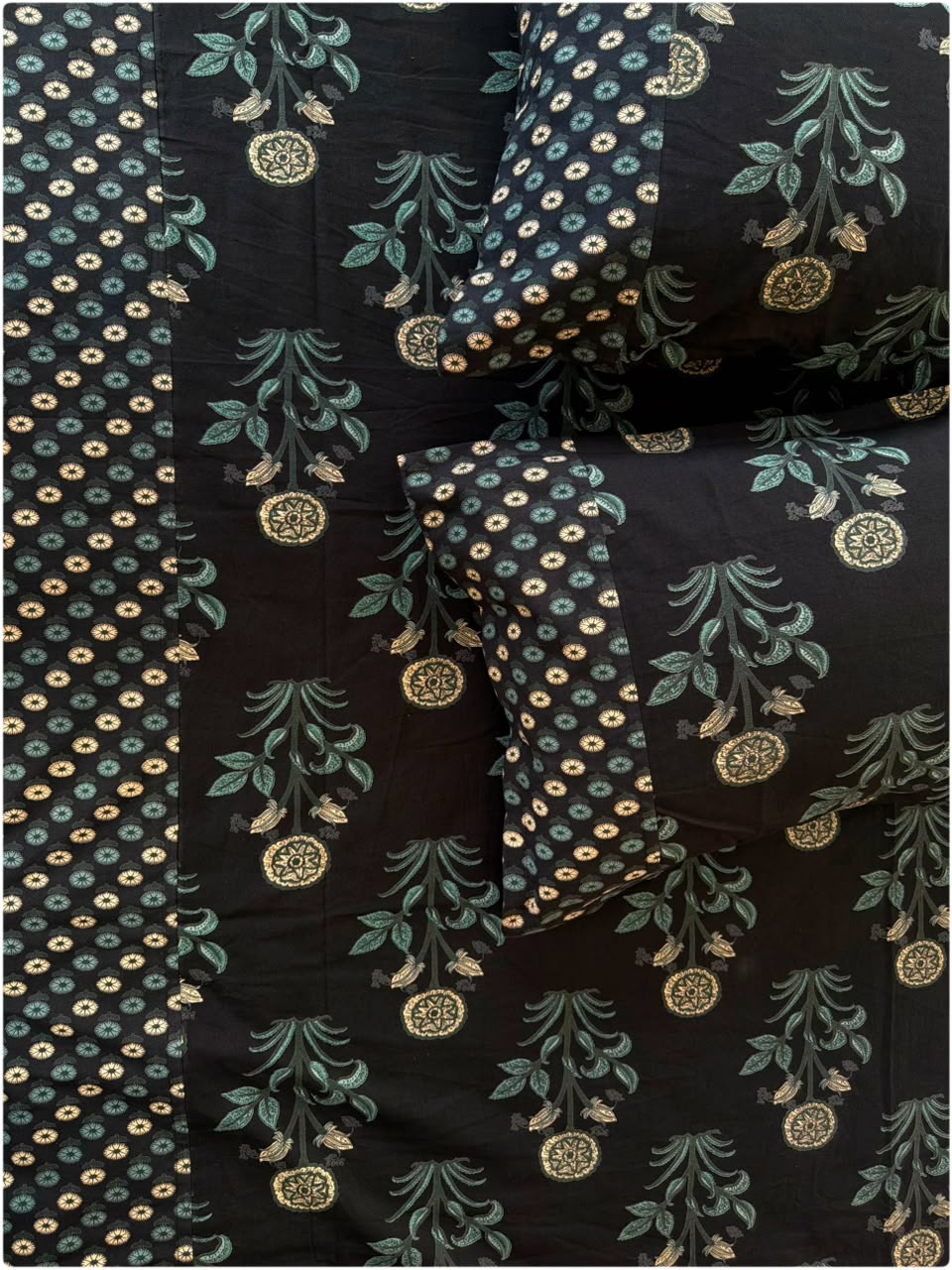 Ethnic Premium Queen Size Bedsheet - Black