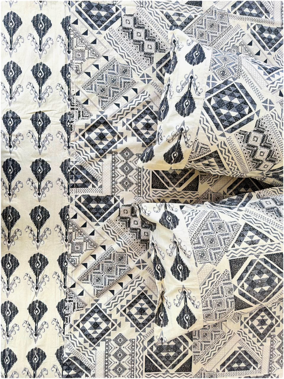 Ethnic Premium Queen Size Bedsheet - Cream & Black
