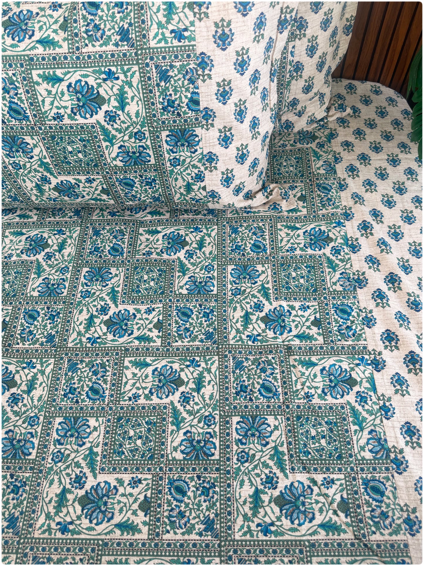Ethnic Premium Queen Size Bedsheet - Cream & Royal
