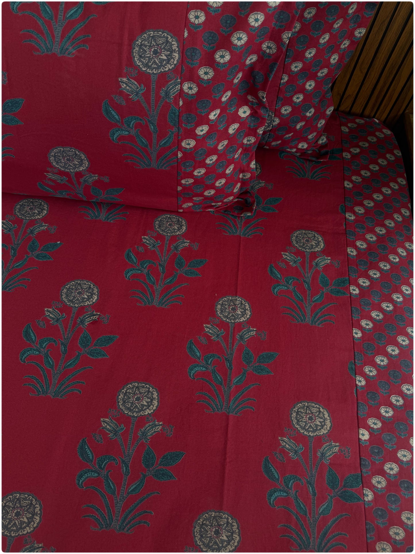 Ethnic Premium Super King Bedsheet - Maroon