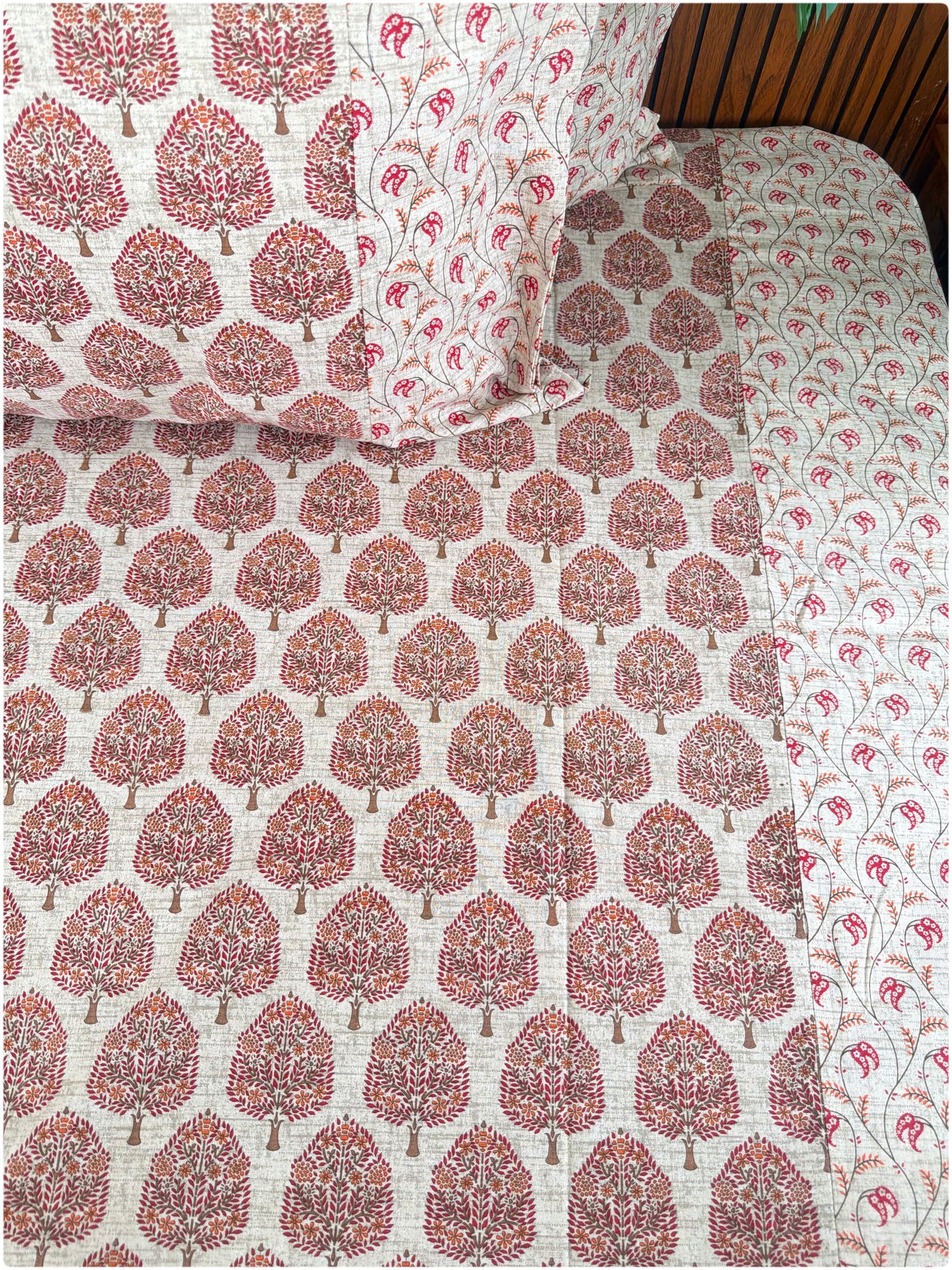 Ethnic Premium Queen Size Bedsheet - Beige & Maroon