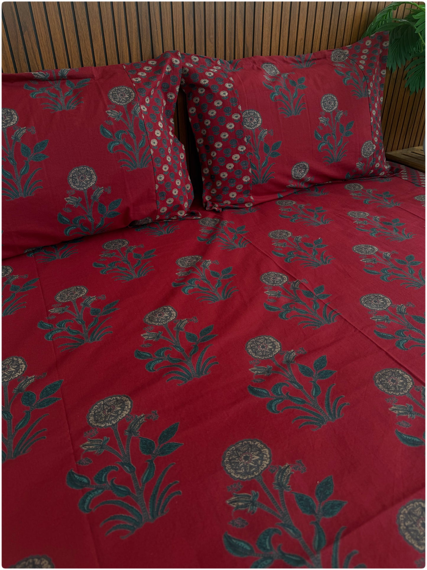 Ethnic Premium Super King Bedsheet - Maroon
