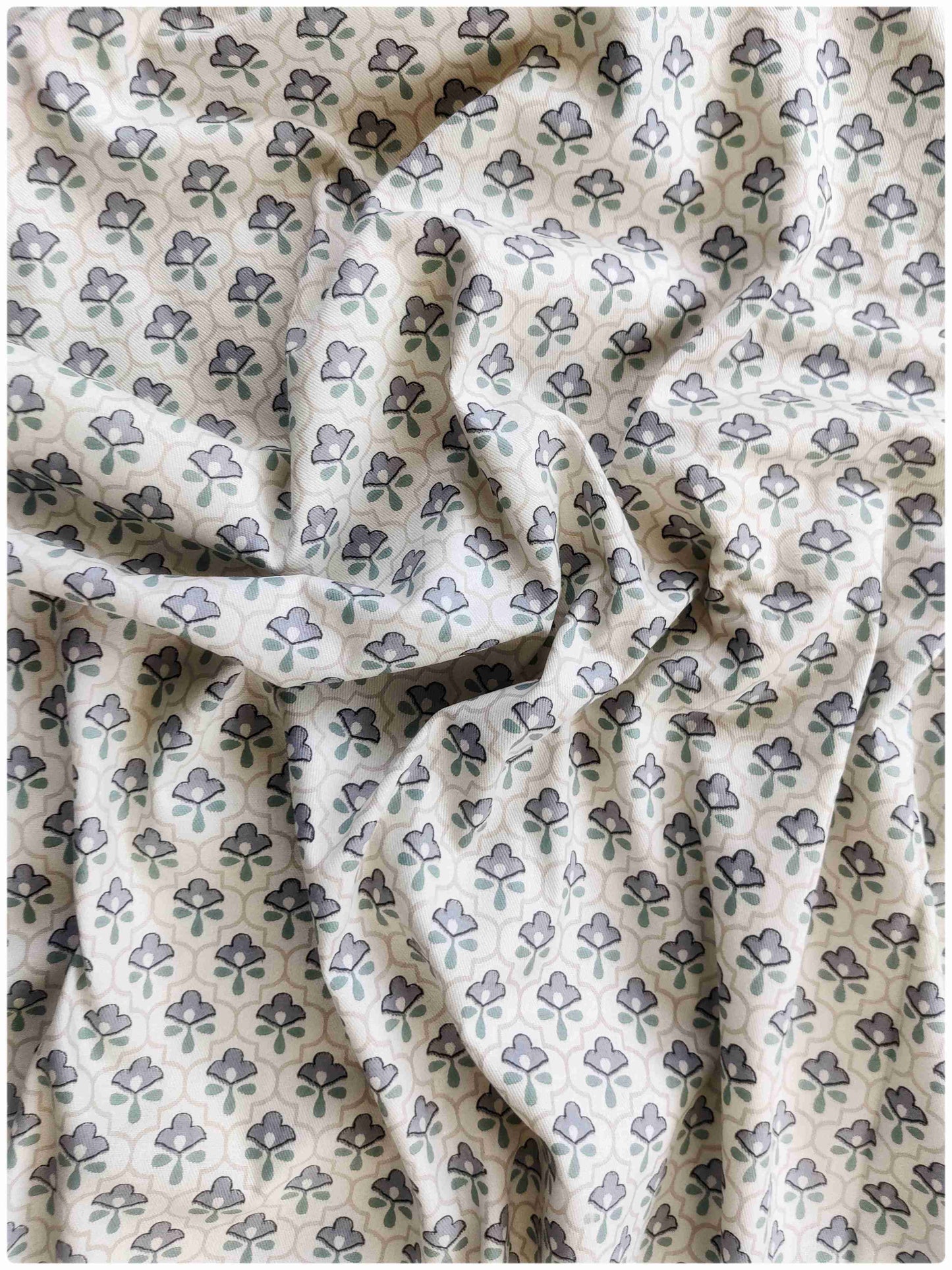 Decaso Florals - Grey