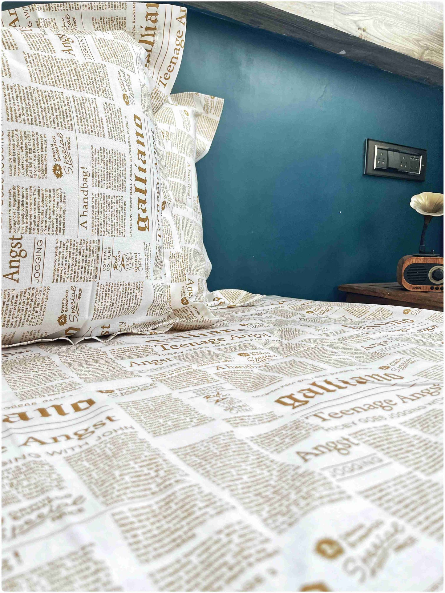 Decaso Newspaper Print - Mustard