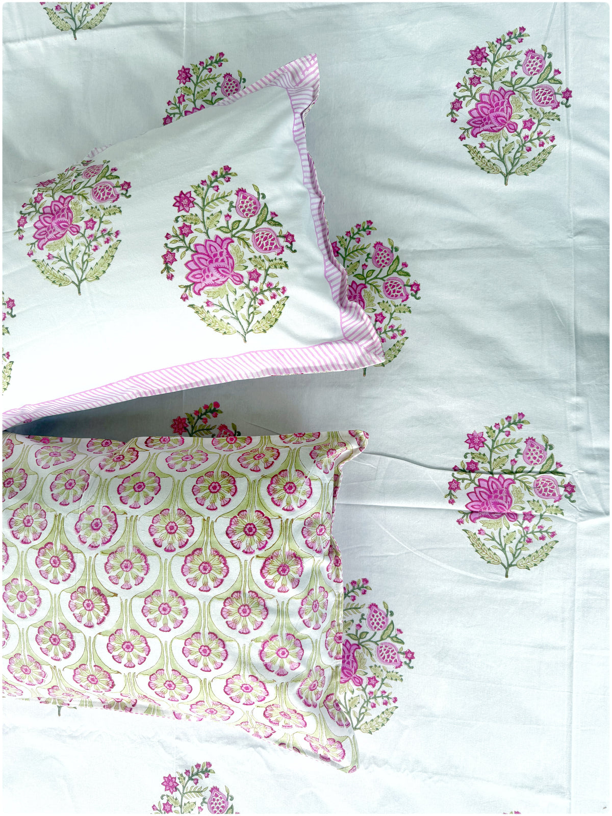 White & Pink OG Handblock Bedsheet