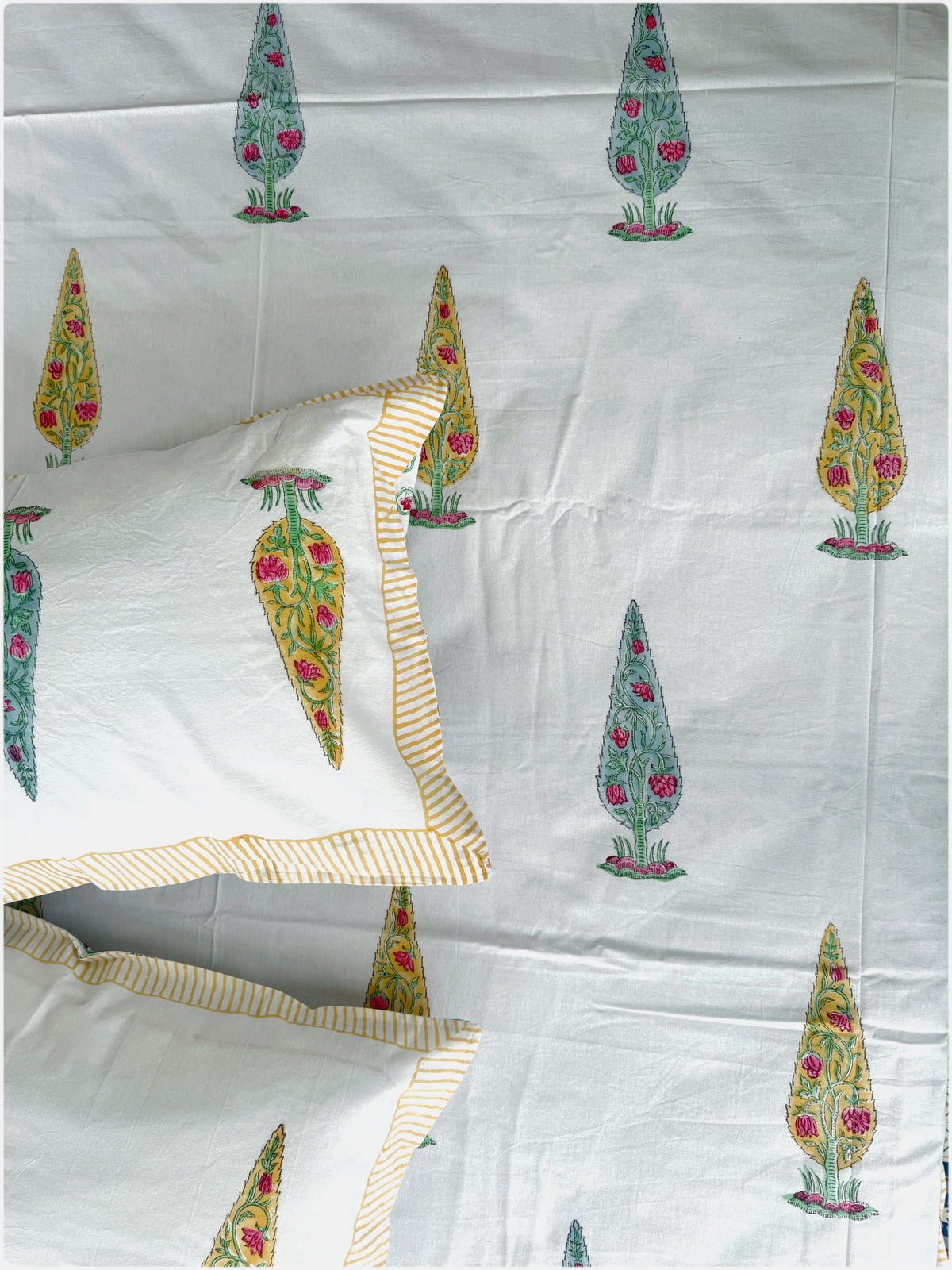 White & Yellow OG Handblock Bedsheet