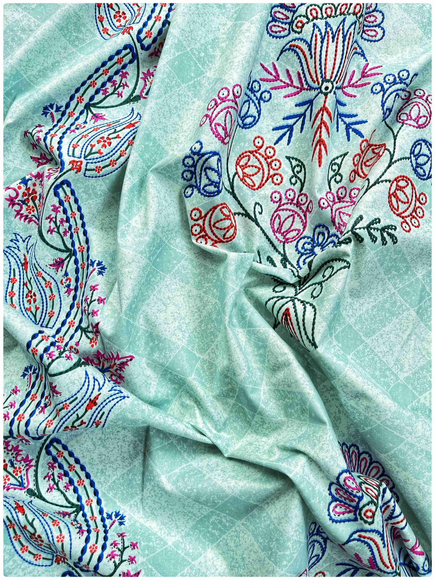 Decaso Embroidery Print - Aqua