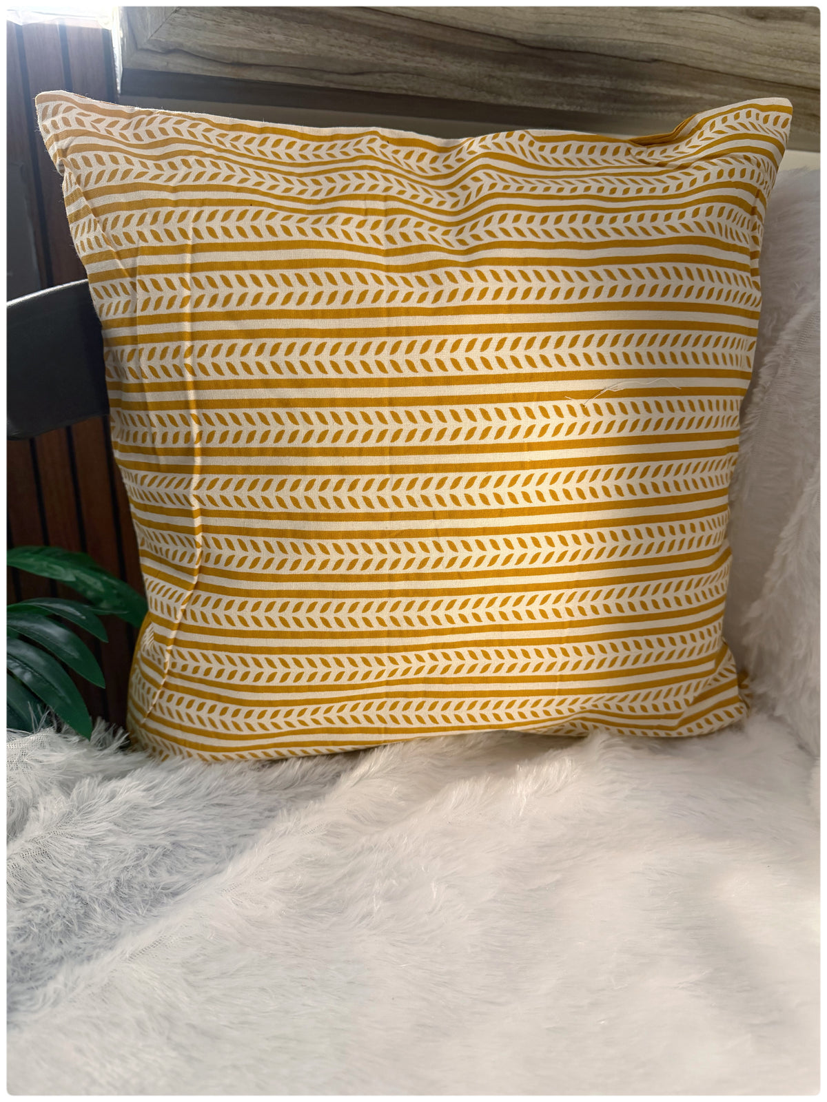 Ivory & Lemon Reversible Cushion Cover