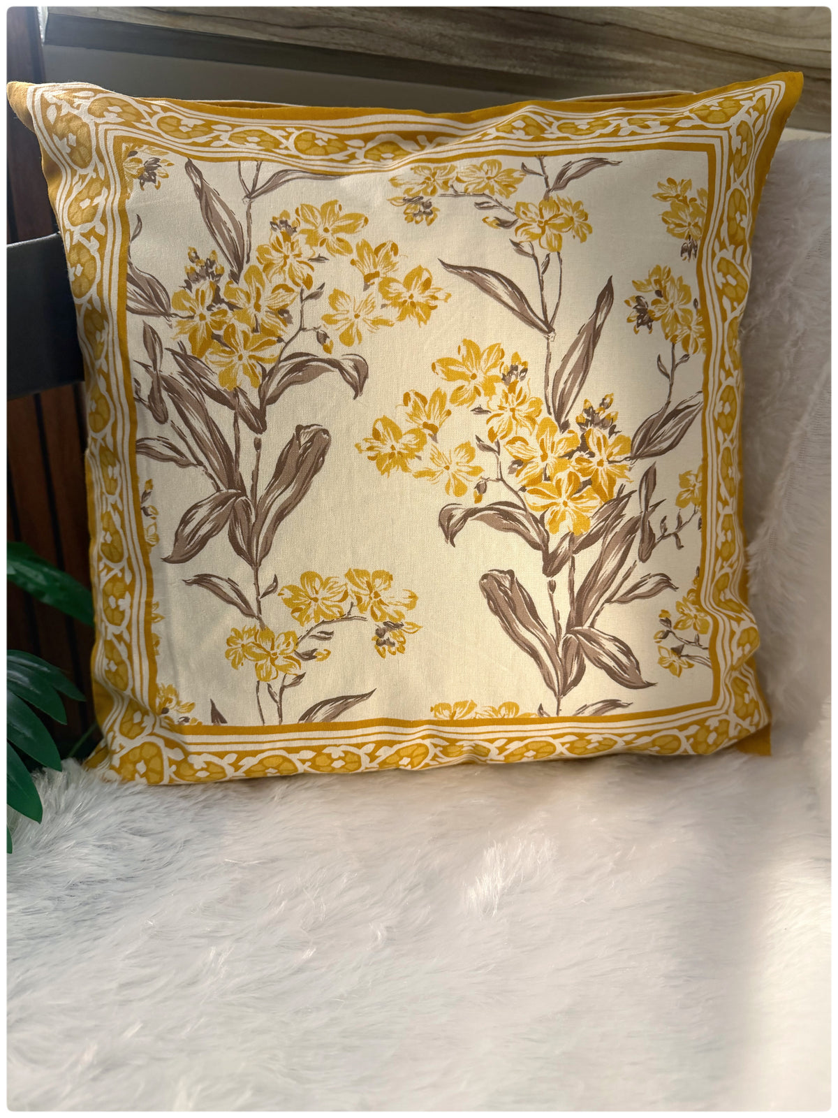 Ivory & Lemon Reversible Cushion Cover