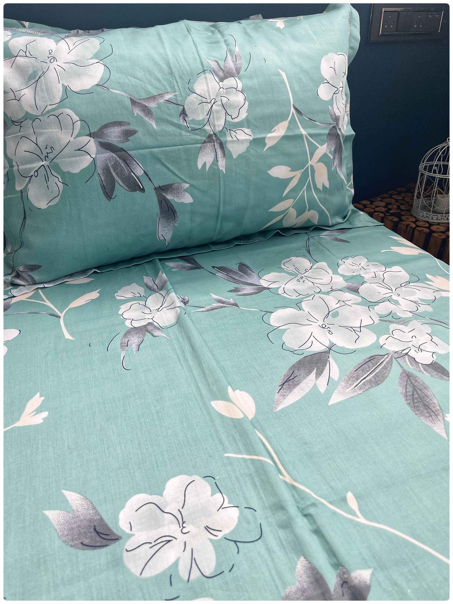 Decaso Florals - Sea Green