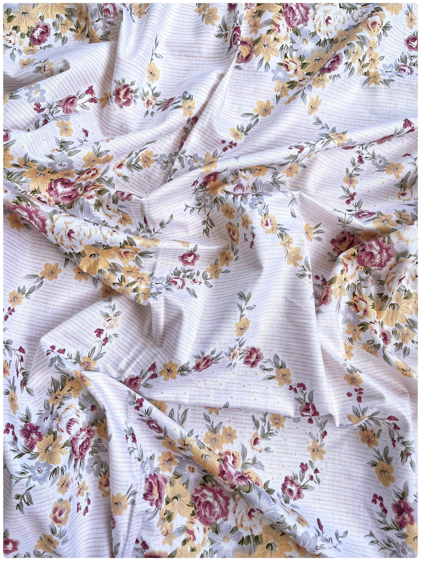 Decaso Florals - Beige